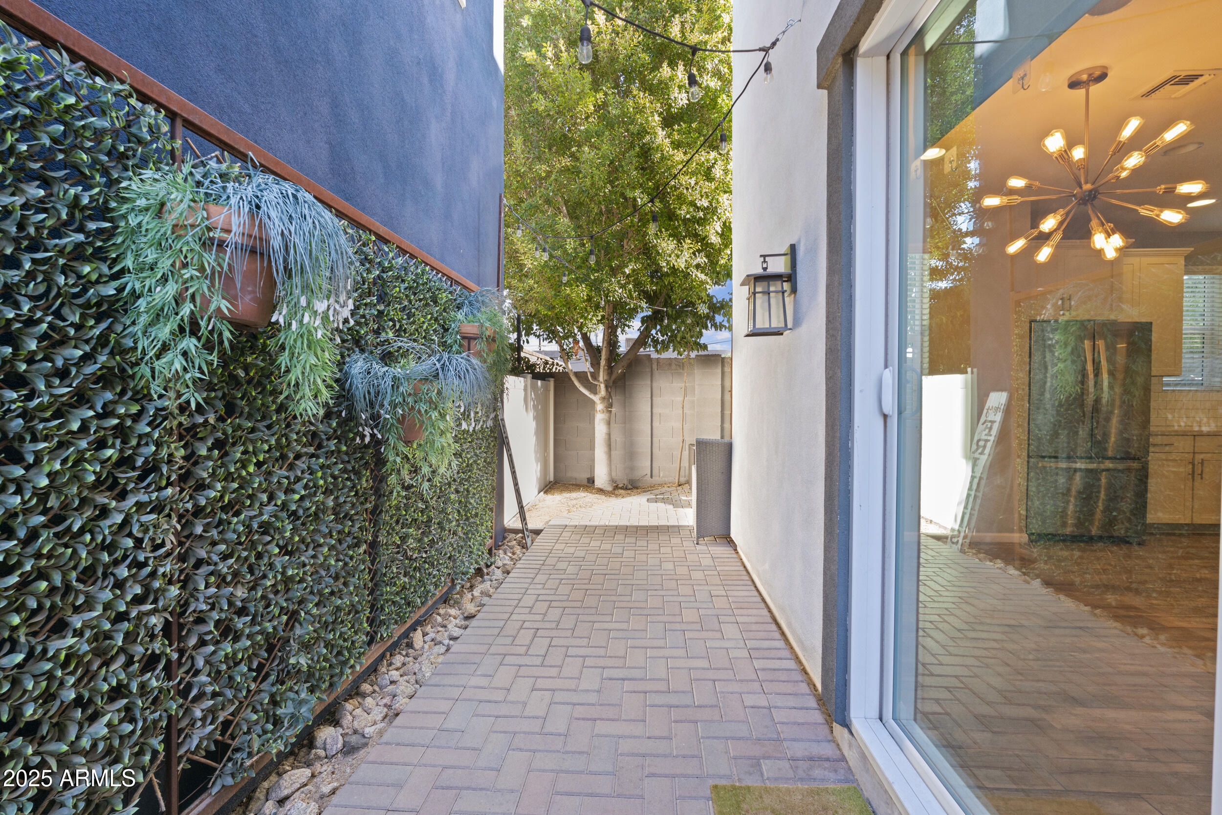 714 E BOCA RATON Road