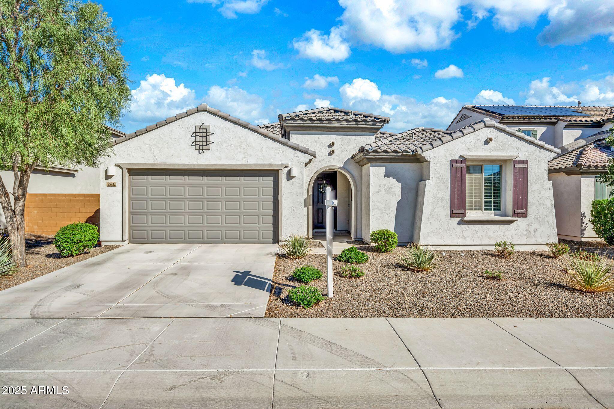 25932 W SANDS Drive
