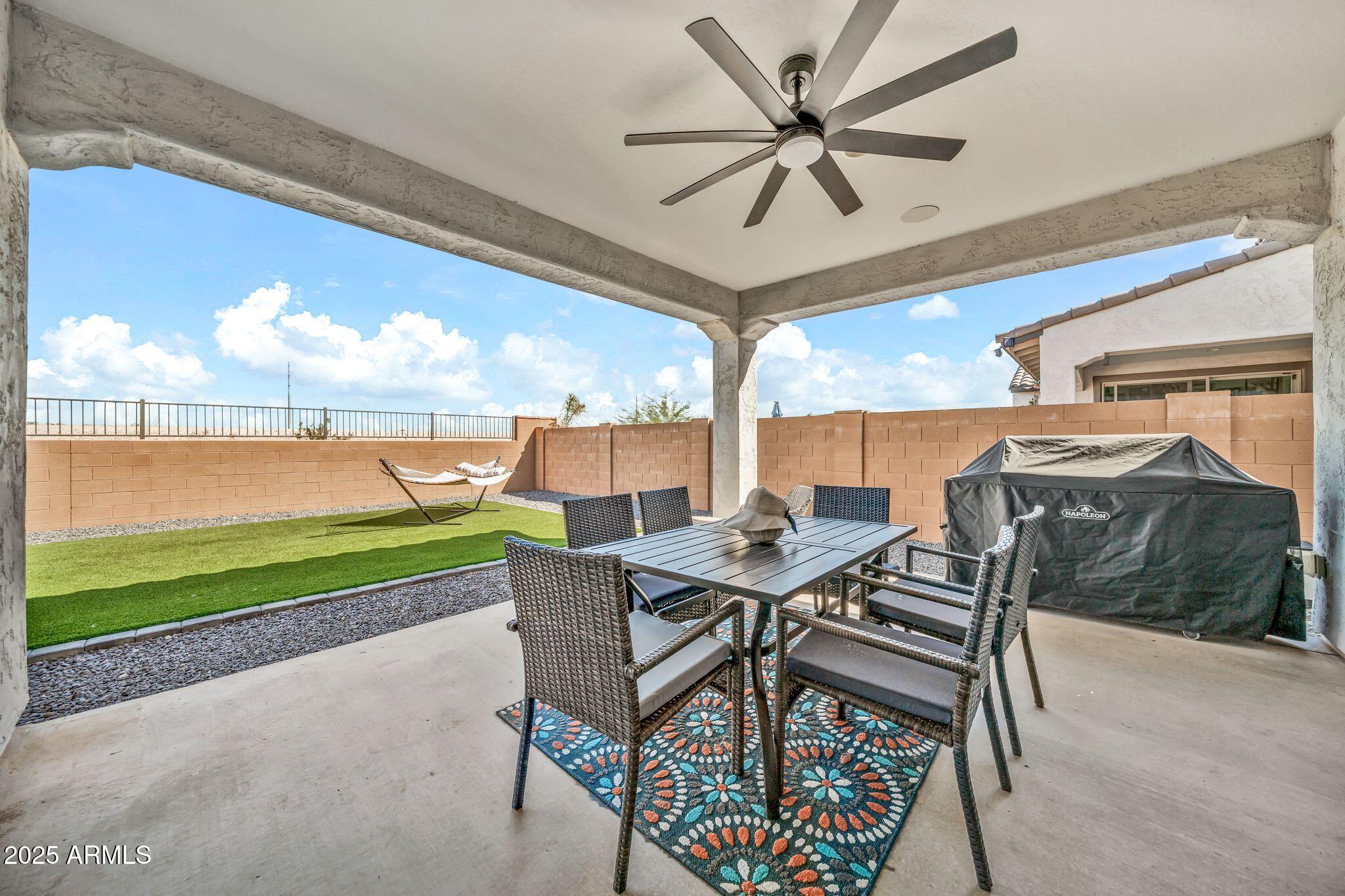 25932 W SANDS Drive