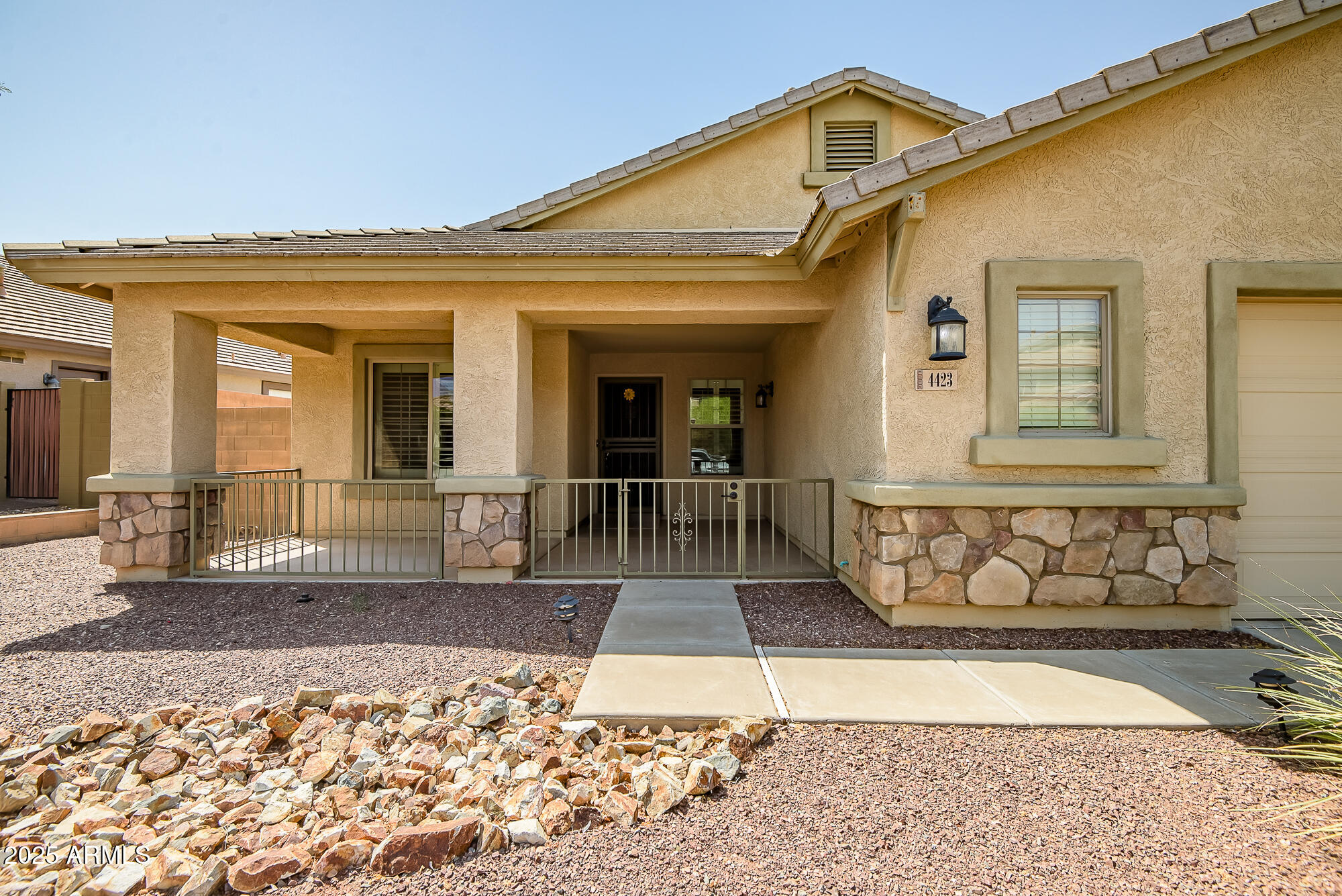4423 W MAGELLAN Drive