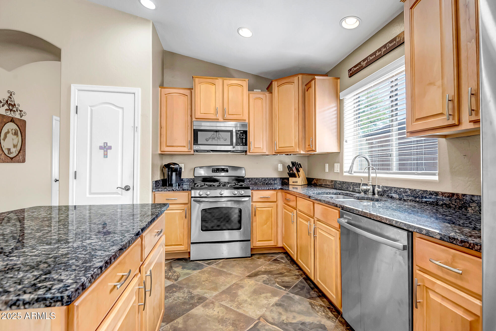 4423 W MAGELLAN Drive