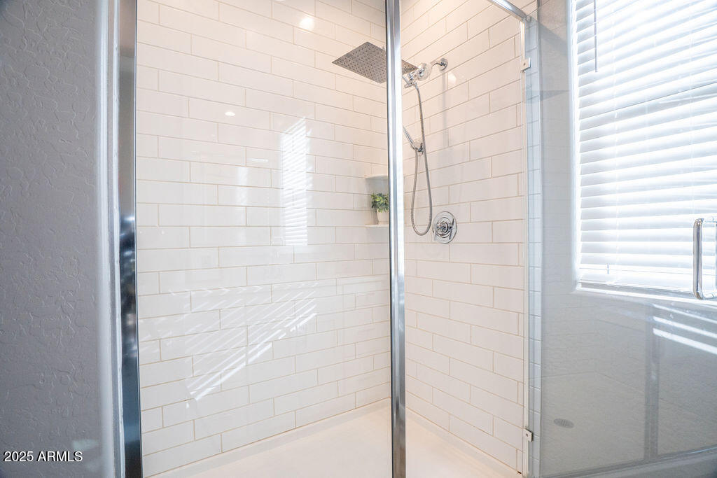 19447 W MARIPOSA Drive