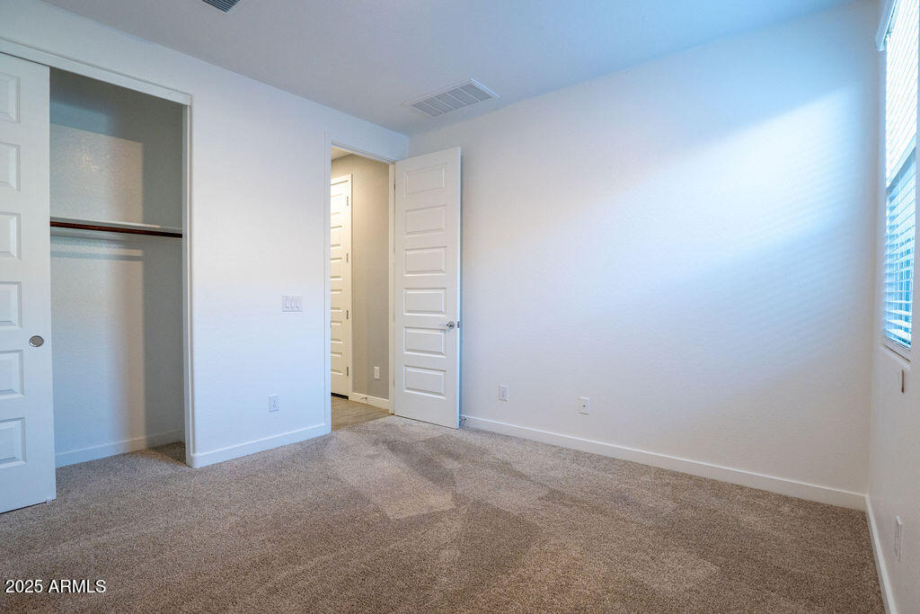 19447 W MARIPOSA Drive