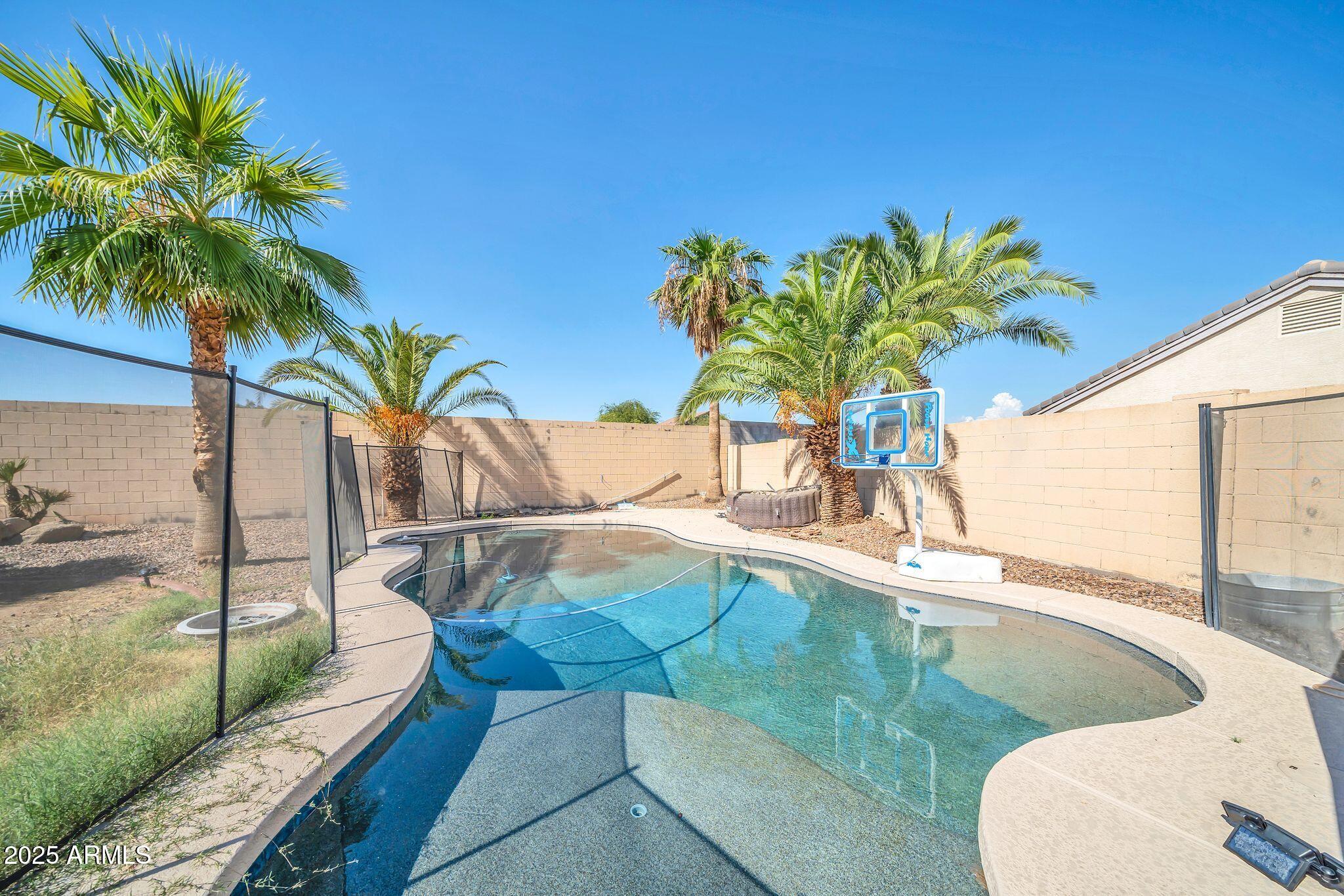 12510 W SANTA FE Lane