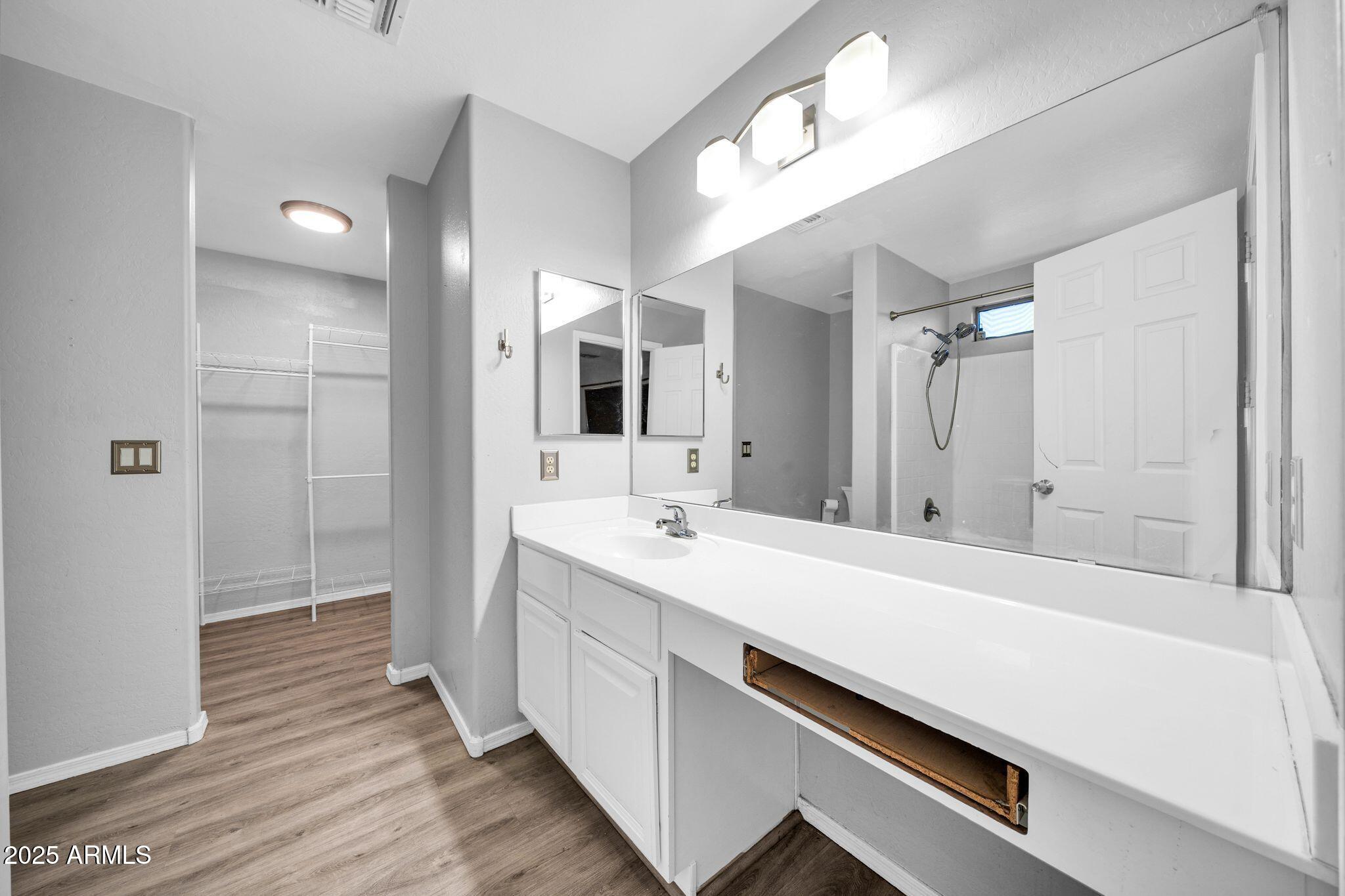 12510 W SANTA FE Lane