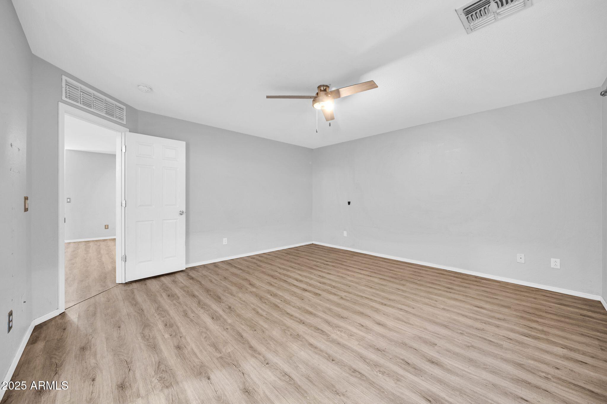 12510 W SANTA FE Lane