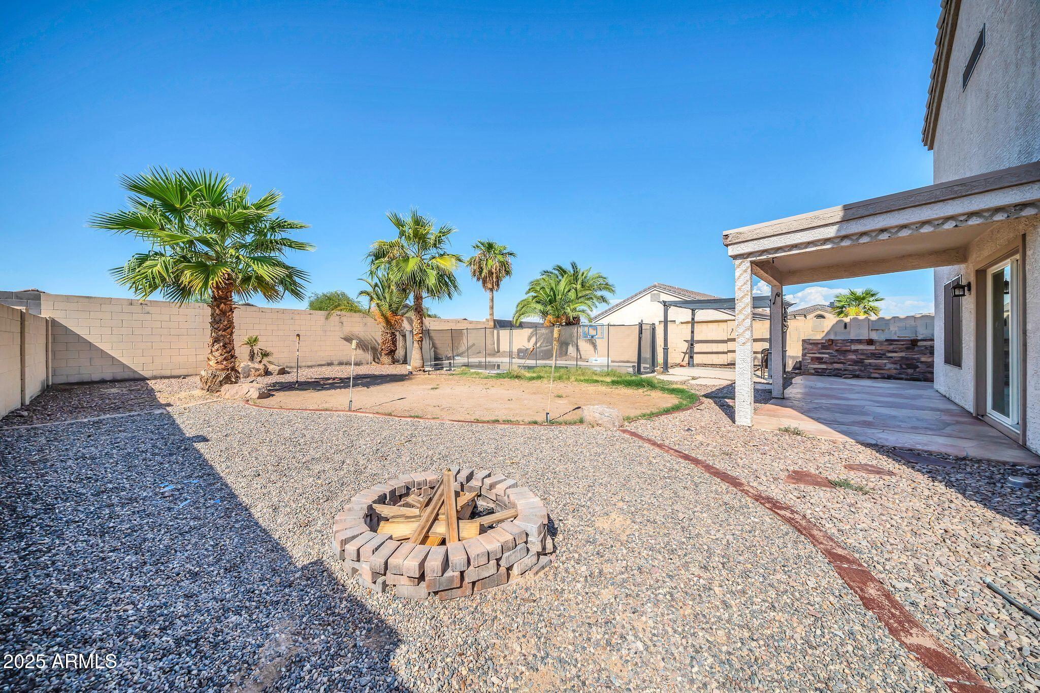 12510 W SANTA FE Lane