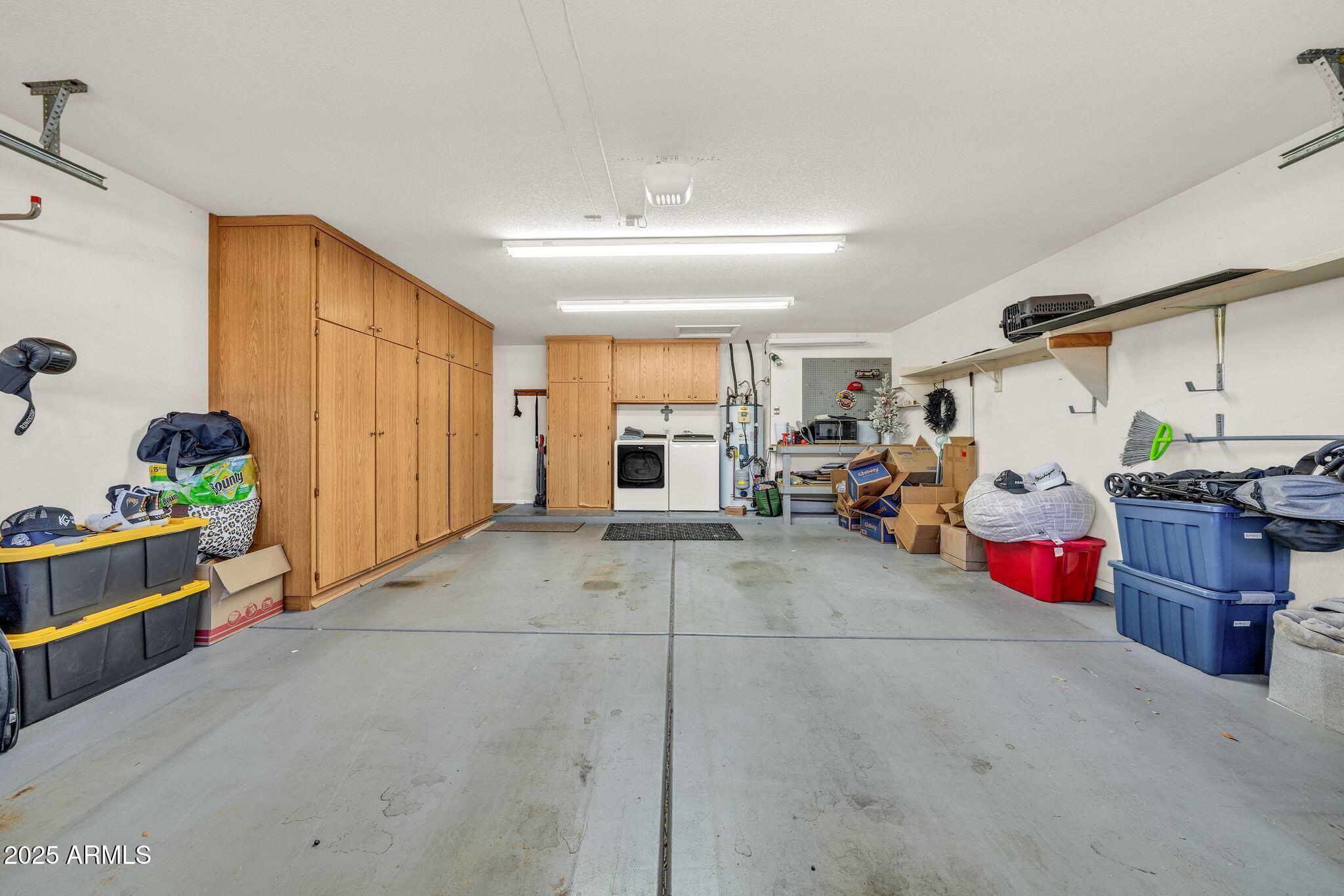 1531 E ROSEMONTE Drive