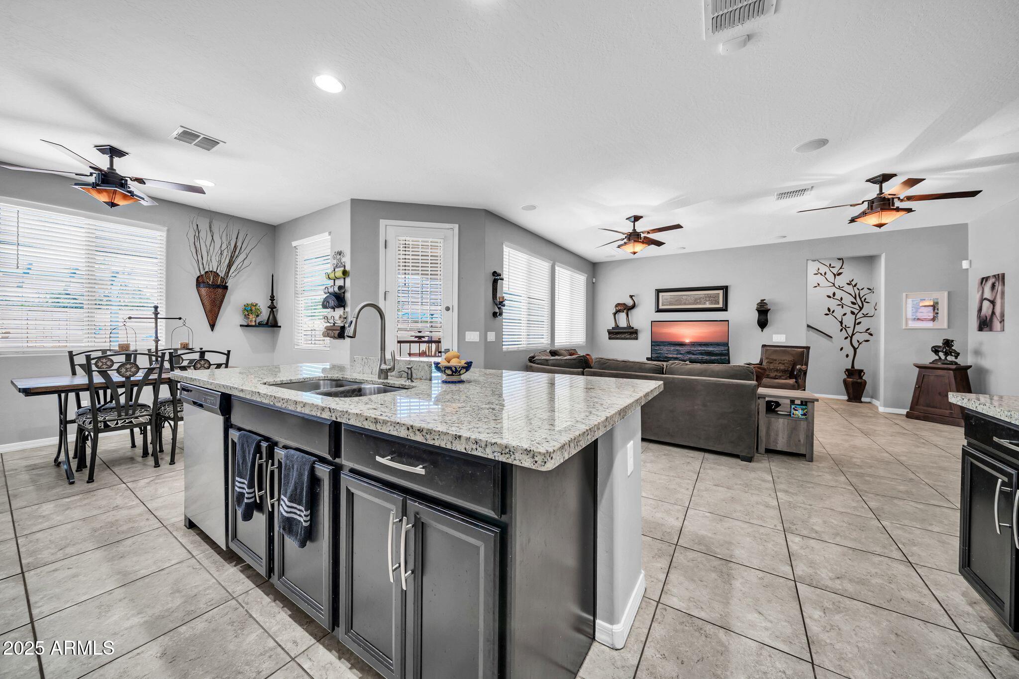 18362 W MARCONI Avenue