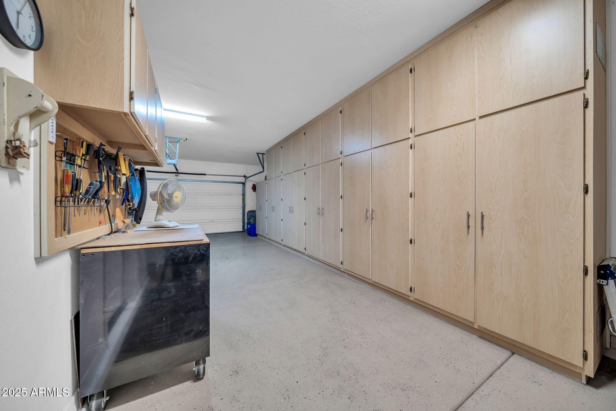 18362 W MARCONI Avenue