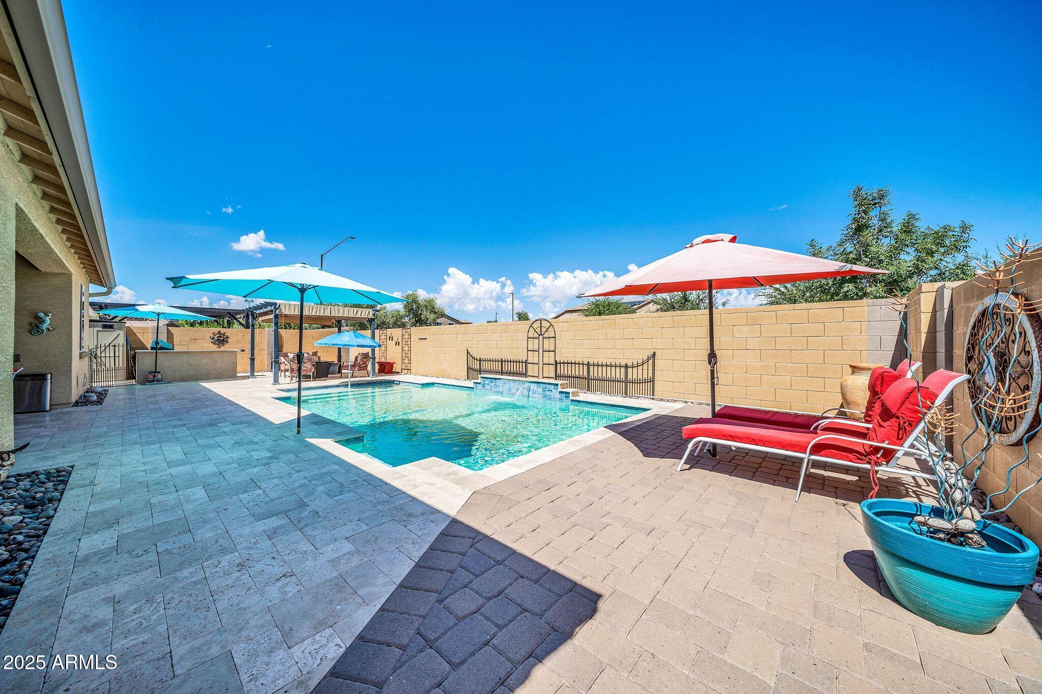 18362 W MARCONI Avenue