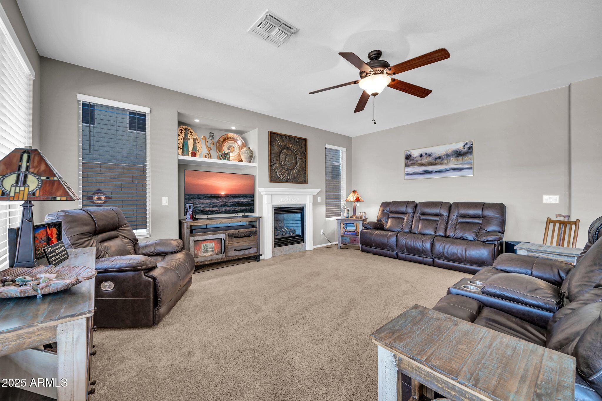 40924 N CROCKETT Trail