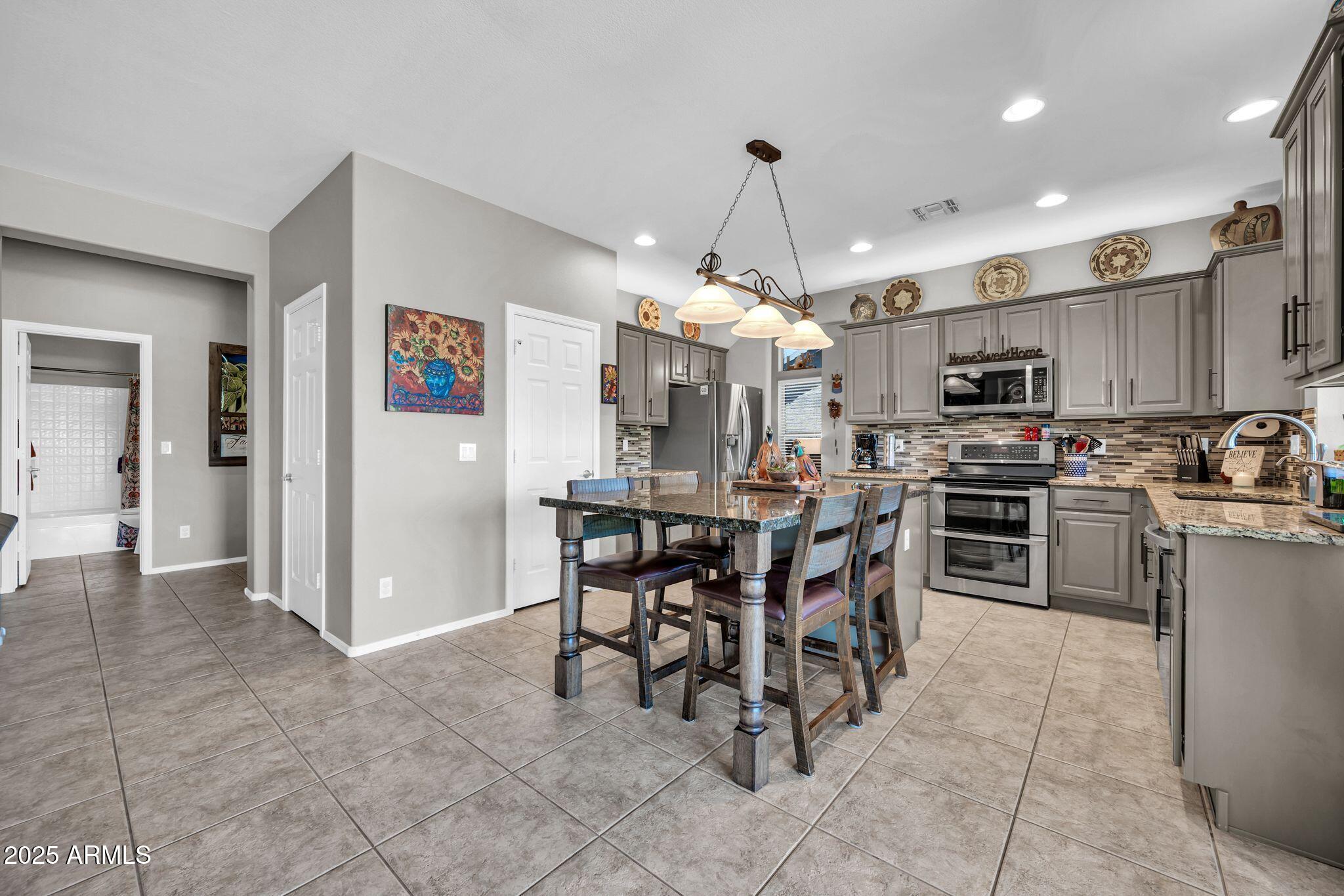 40924 N CROCKETT Trail