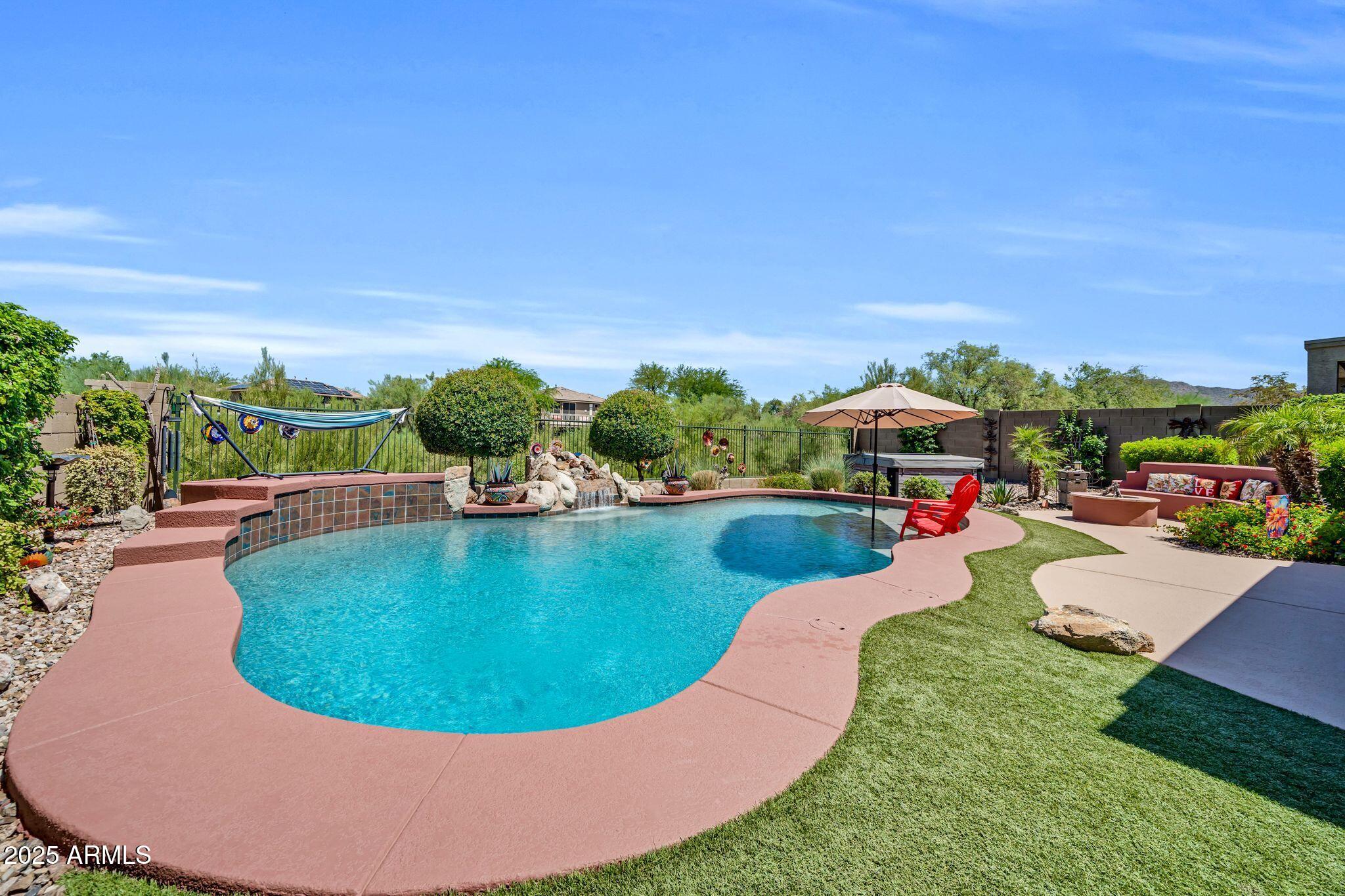 40924 N CROCKETT Trail