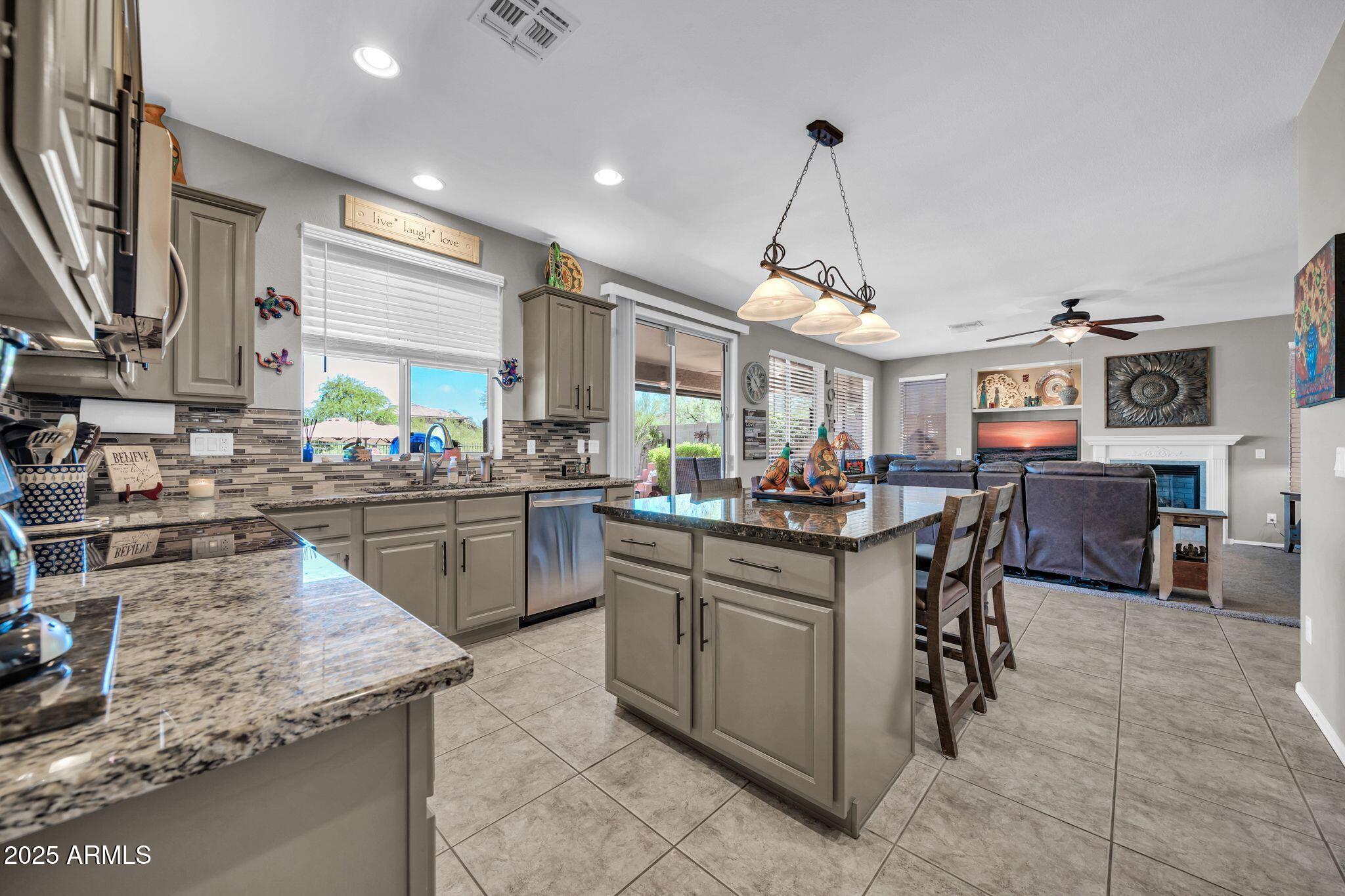 40924 N CROCKETT Trail