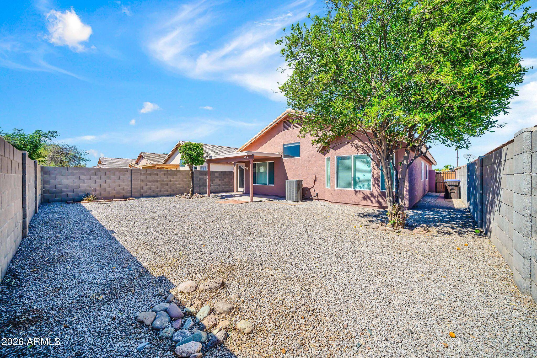 8539 W PARADISE Drive