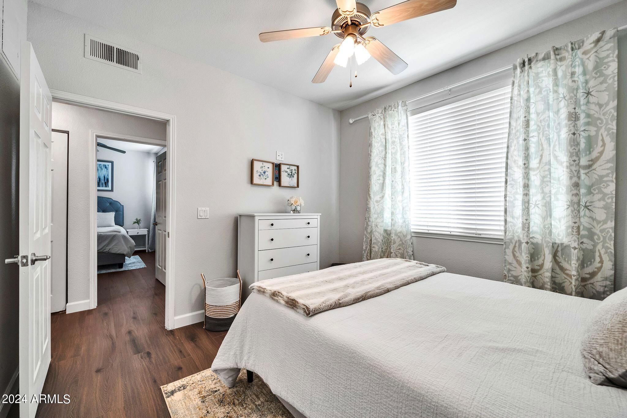 7009 E ACOMA Drive 1004