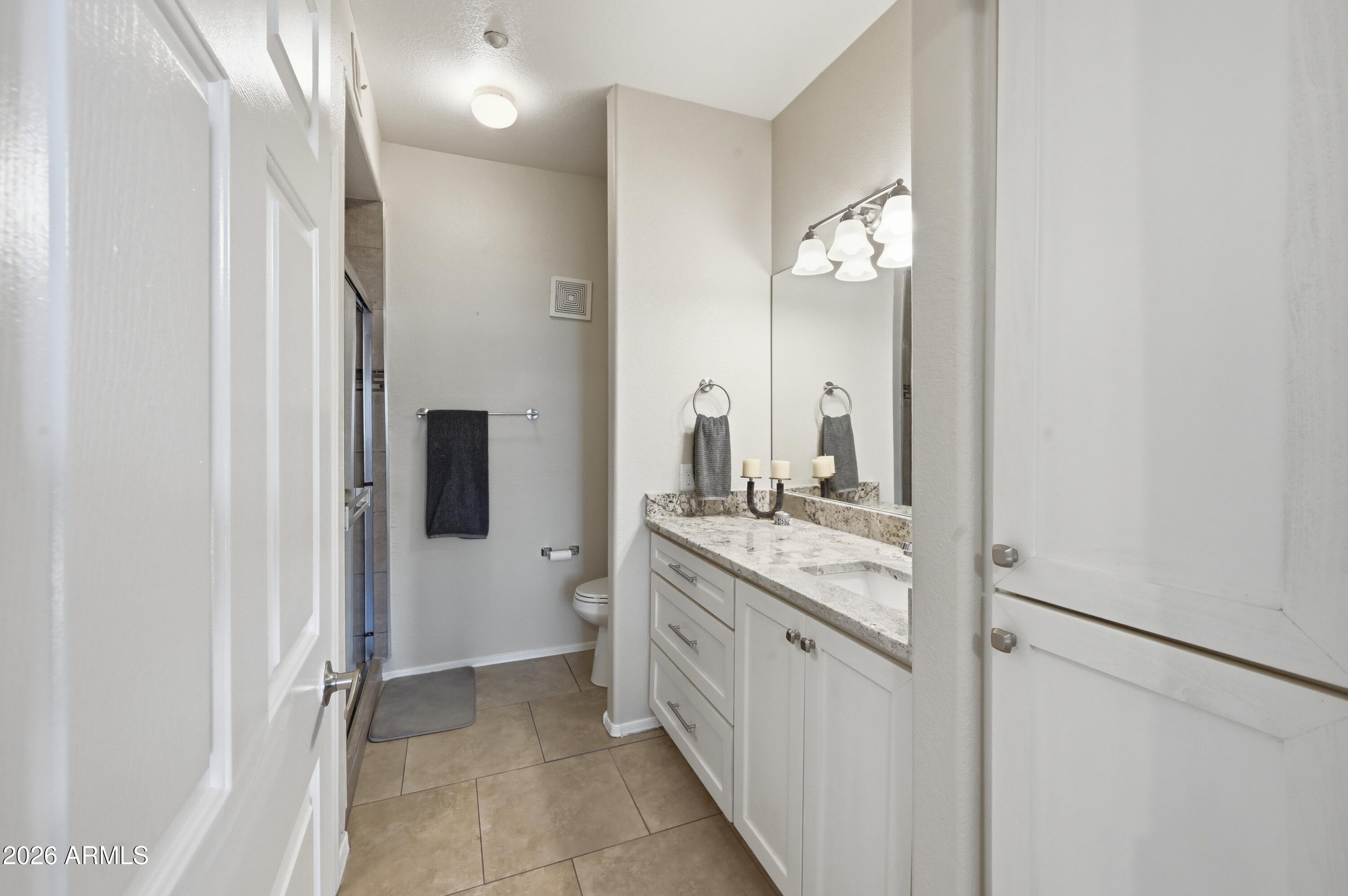 5303 N 7TH Street 220