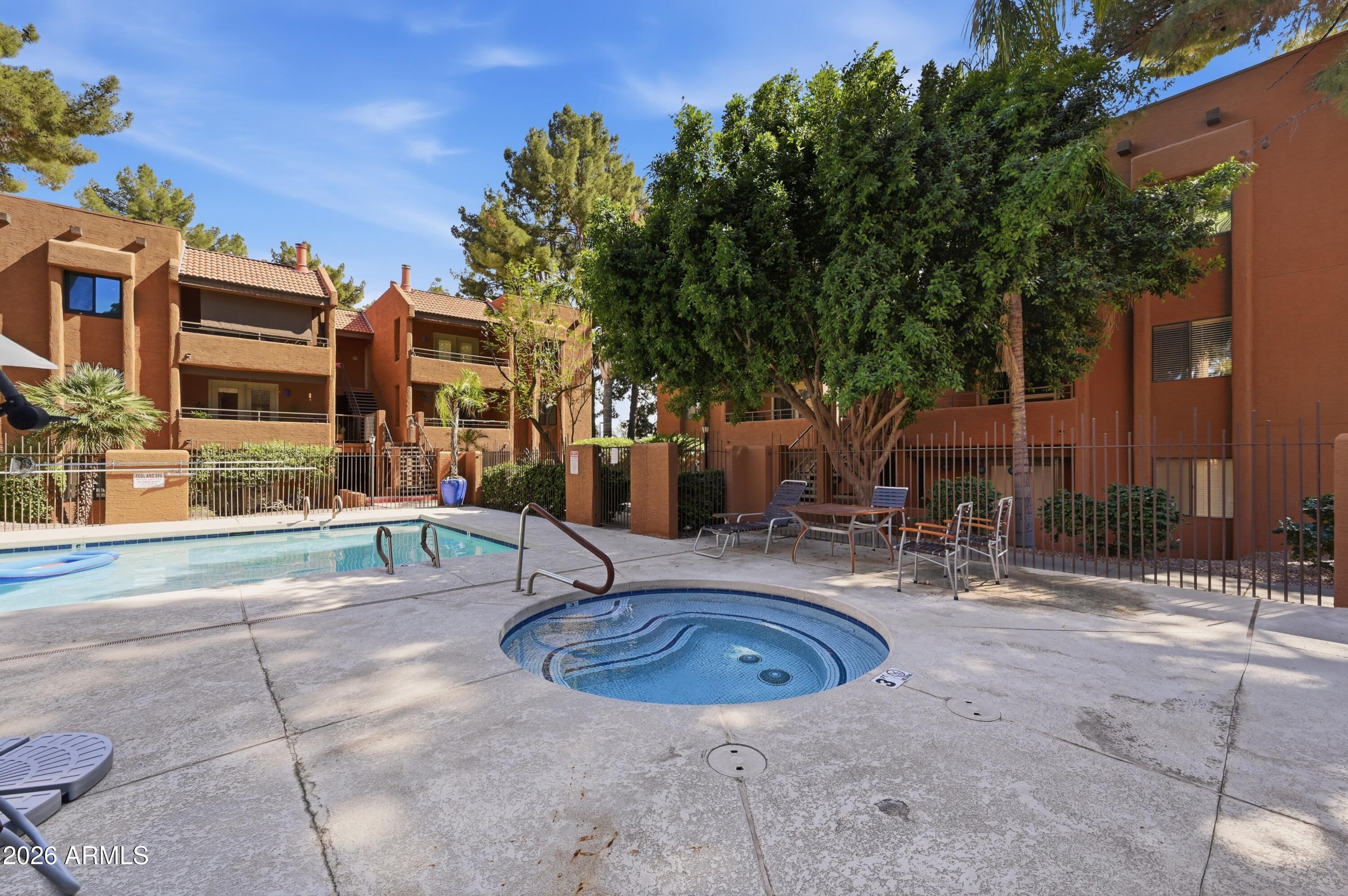 4704 E PARADISE VILLAGE Parkway N 228