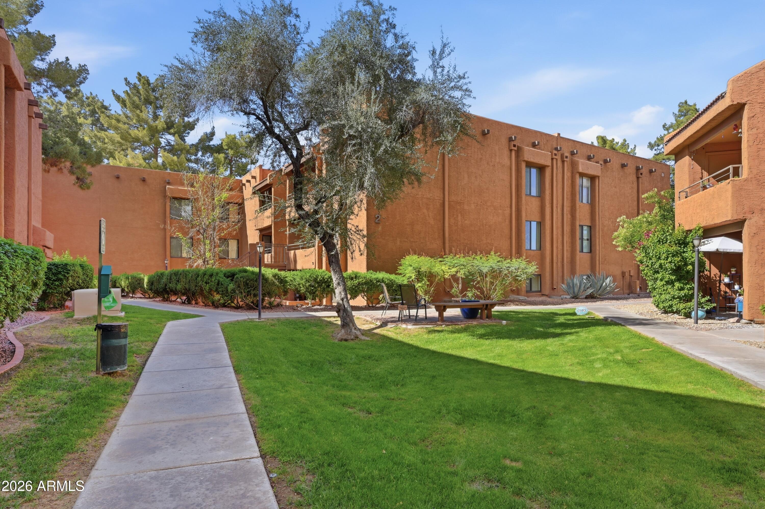4704 E PARADISE VILLAGE Parkway N 228