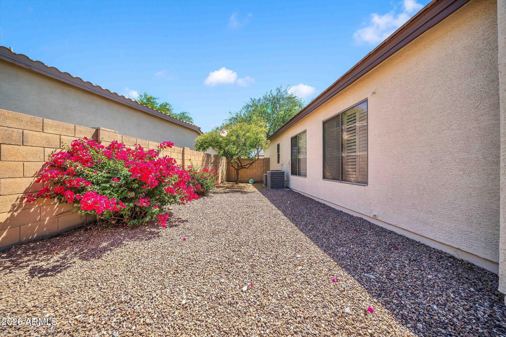 3359 W OWENS Way