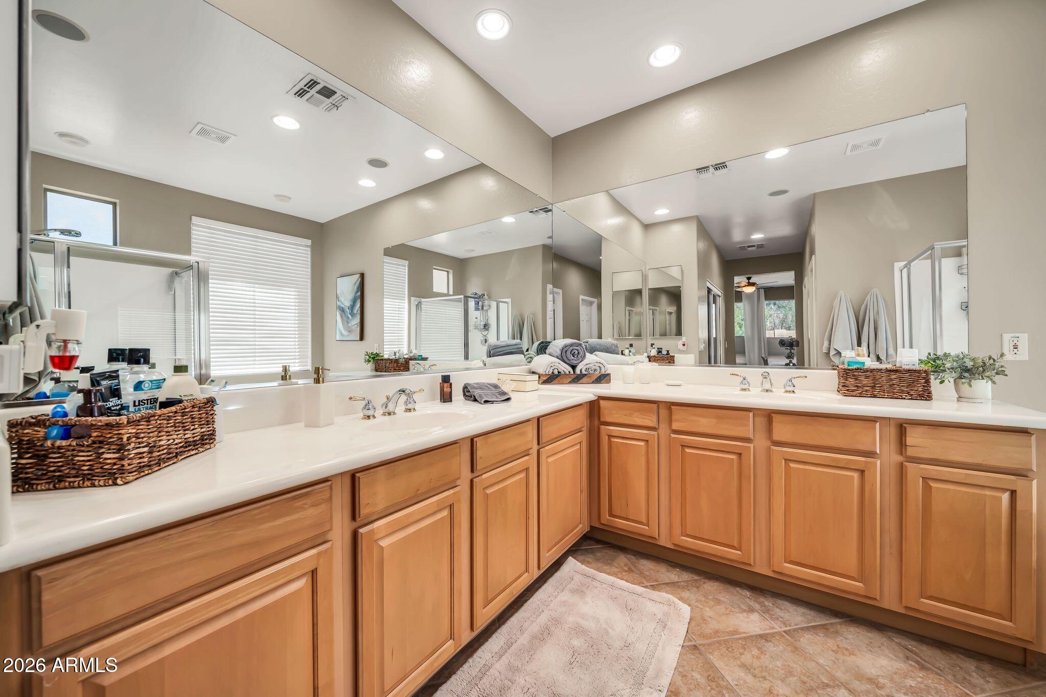 3359 W OWENS Way