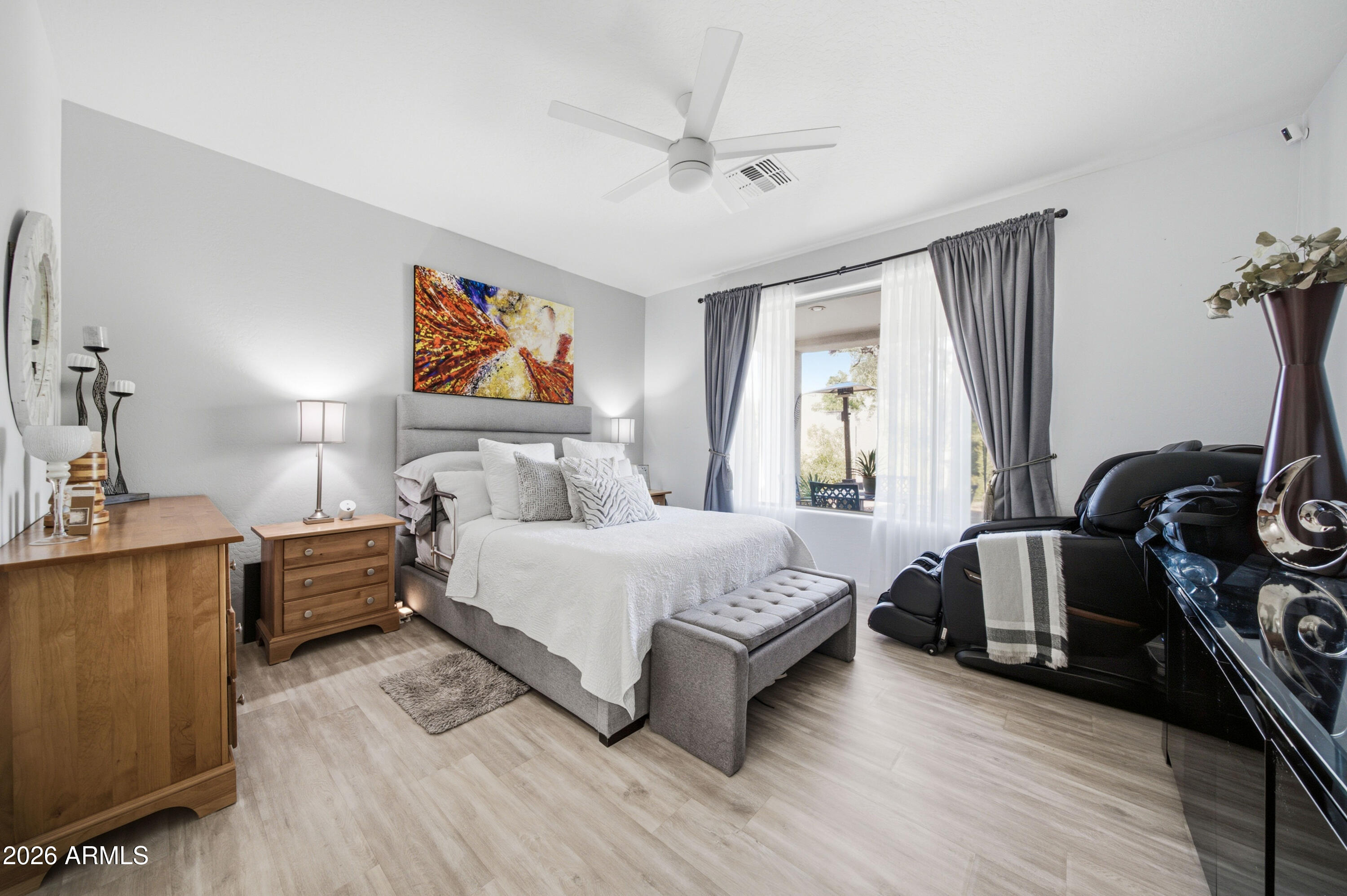 1922 W SPIRIT Court