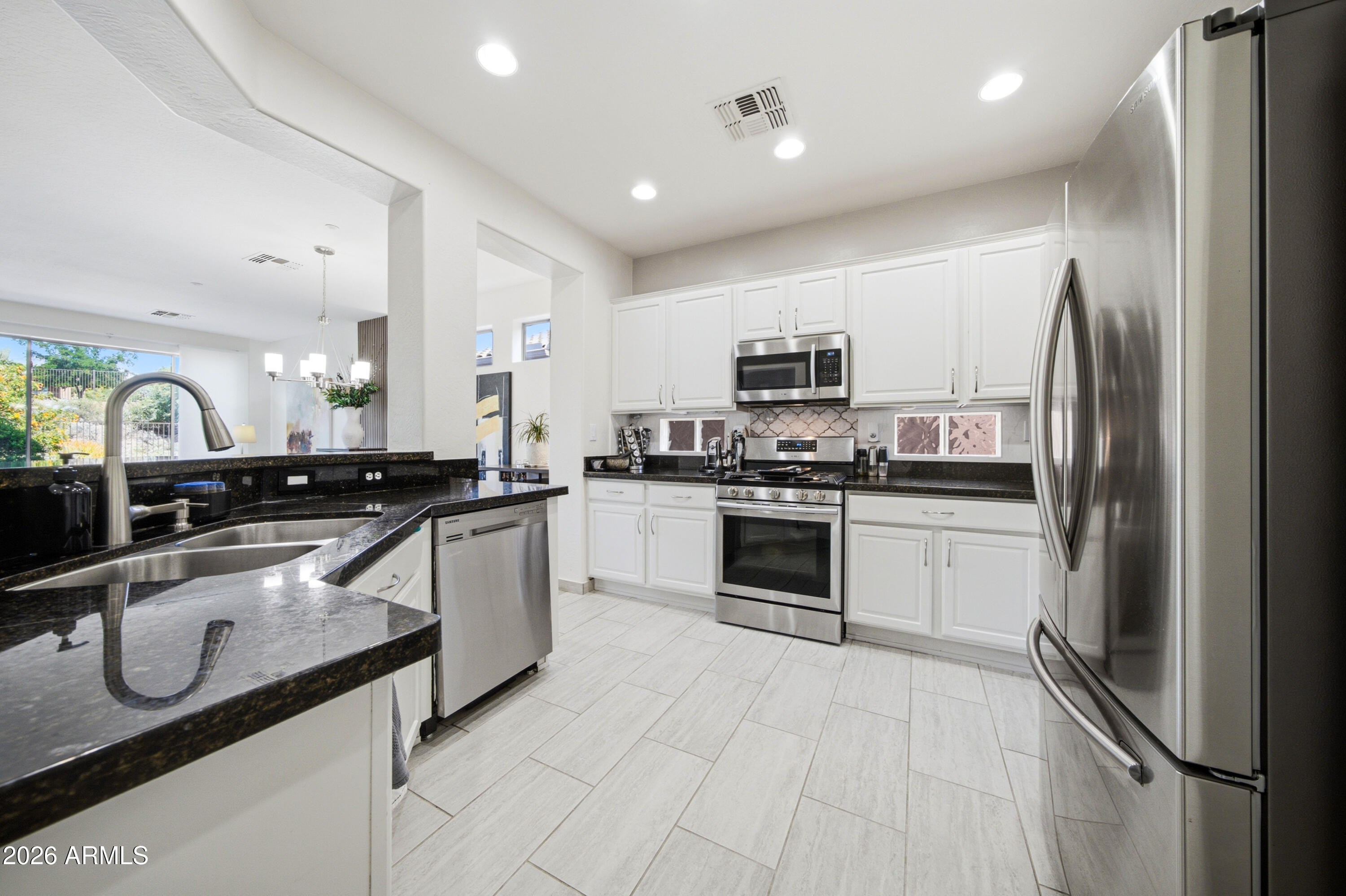 1922 W SPIRIT Court