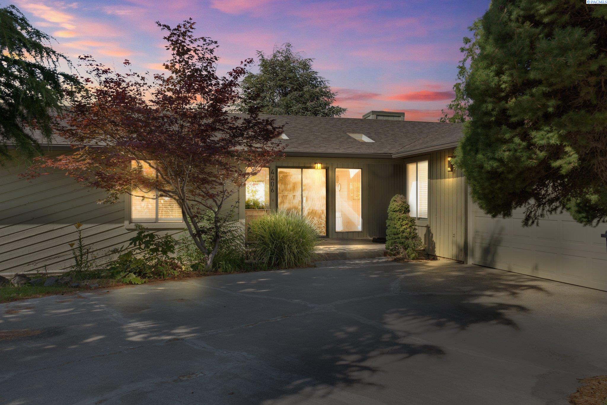 4406 Laurel Drive