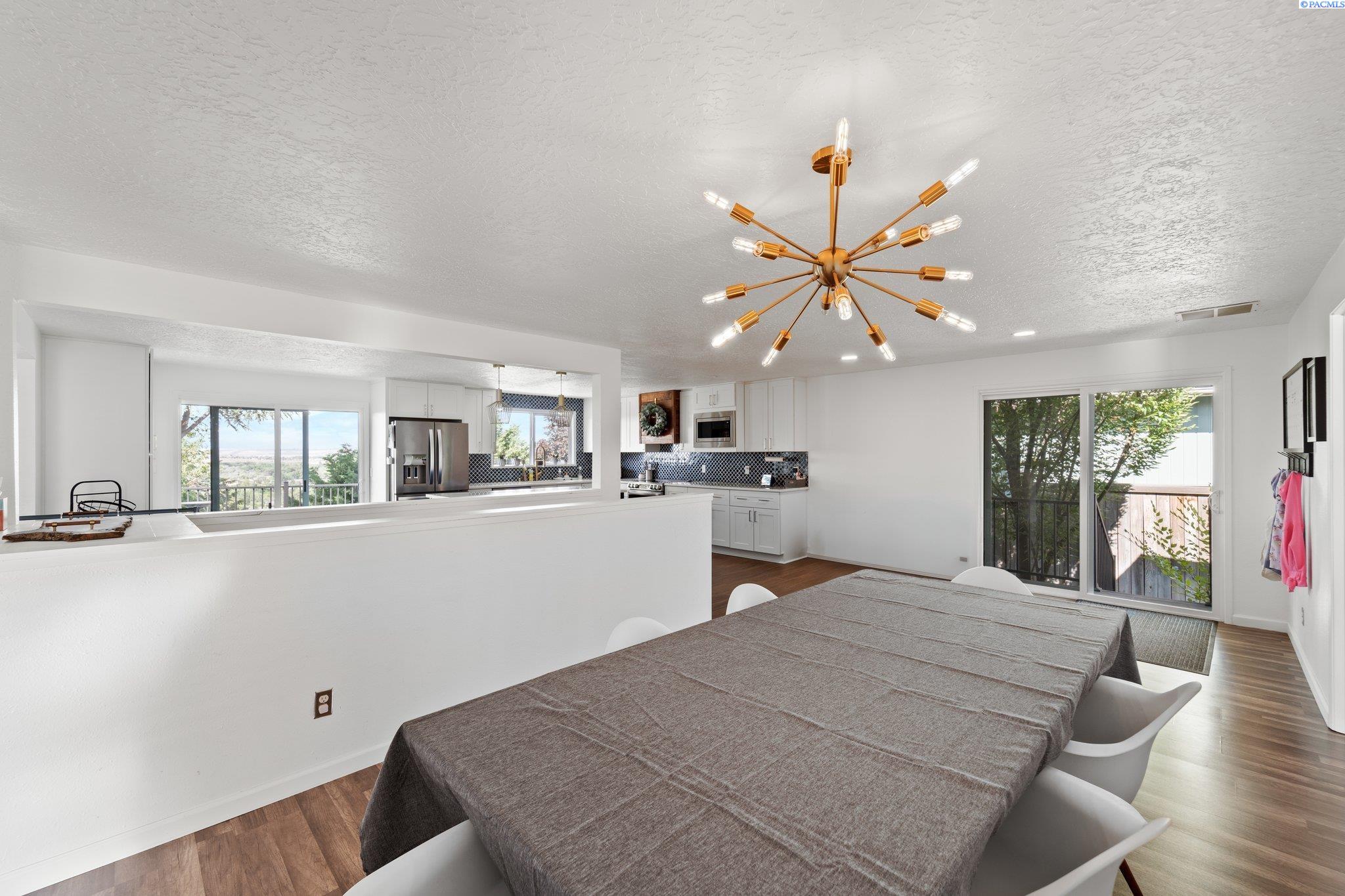 4406 Laurel Drive