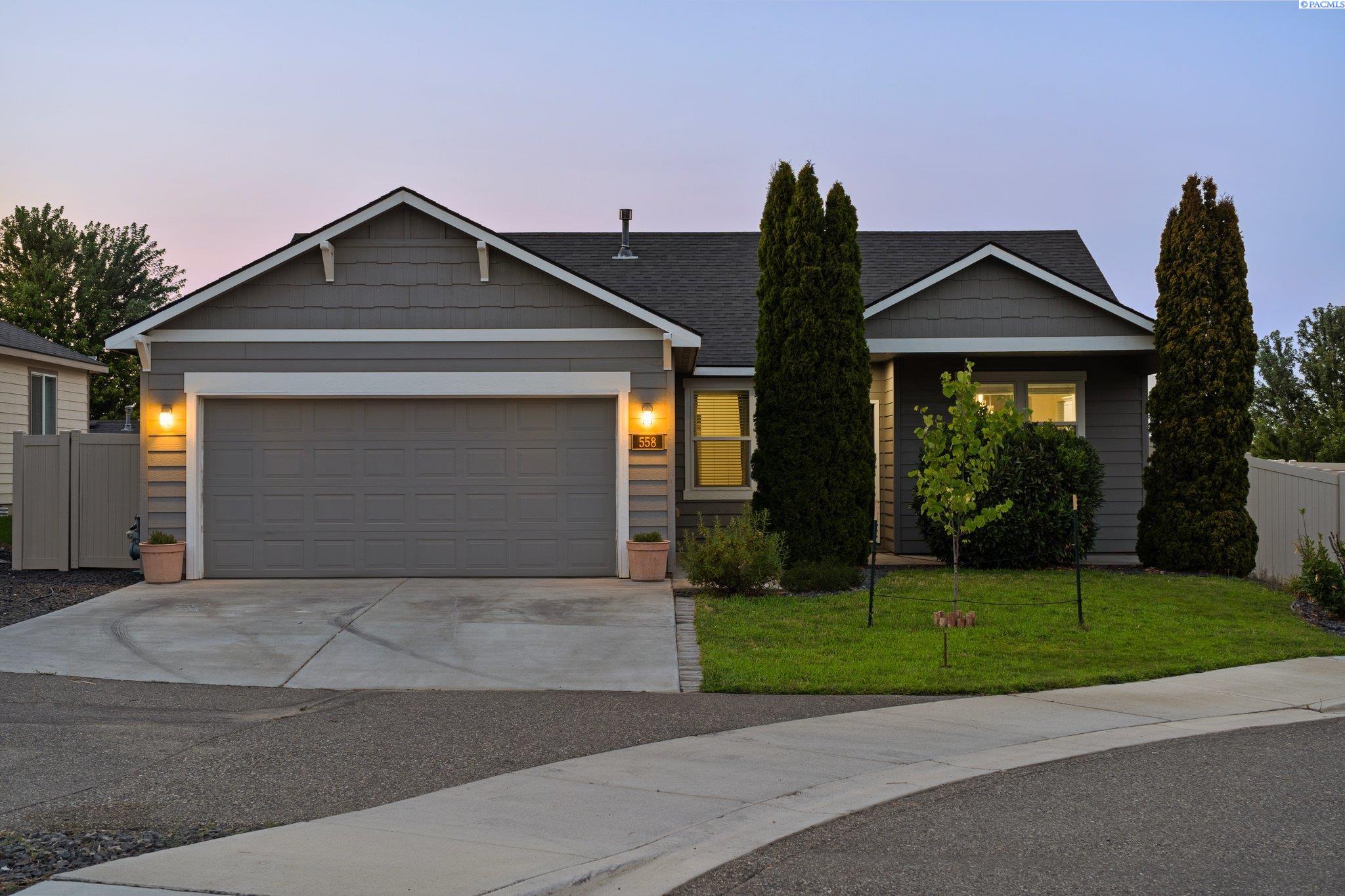 558 Jordan Lane