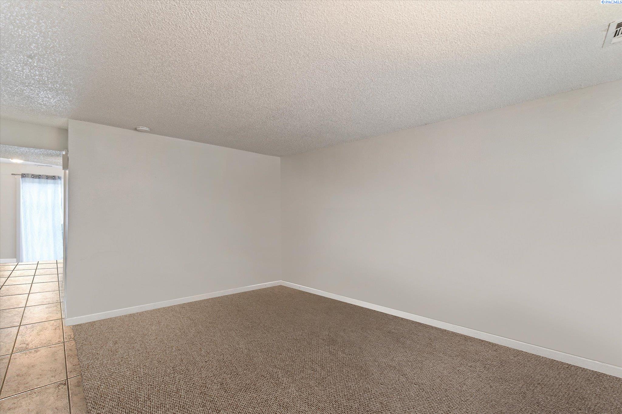 2313 W Sylvester St Unit: C8