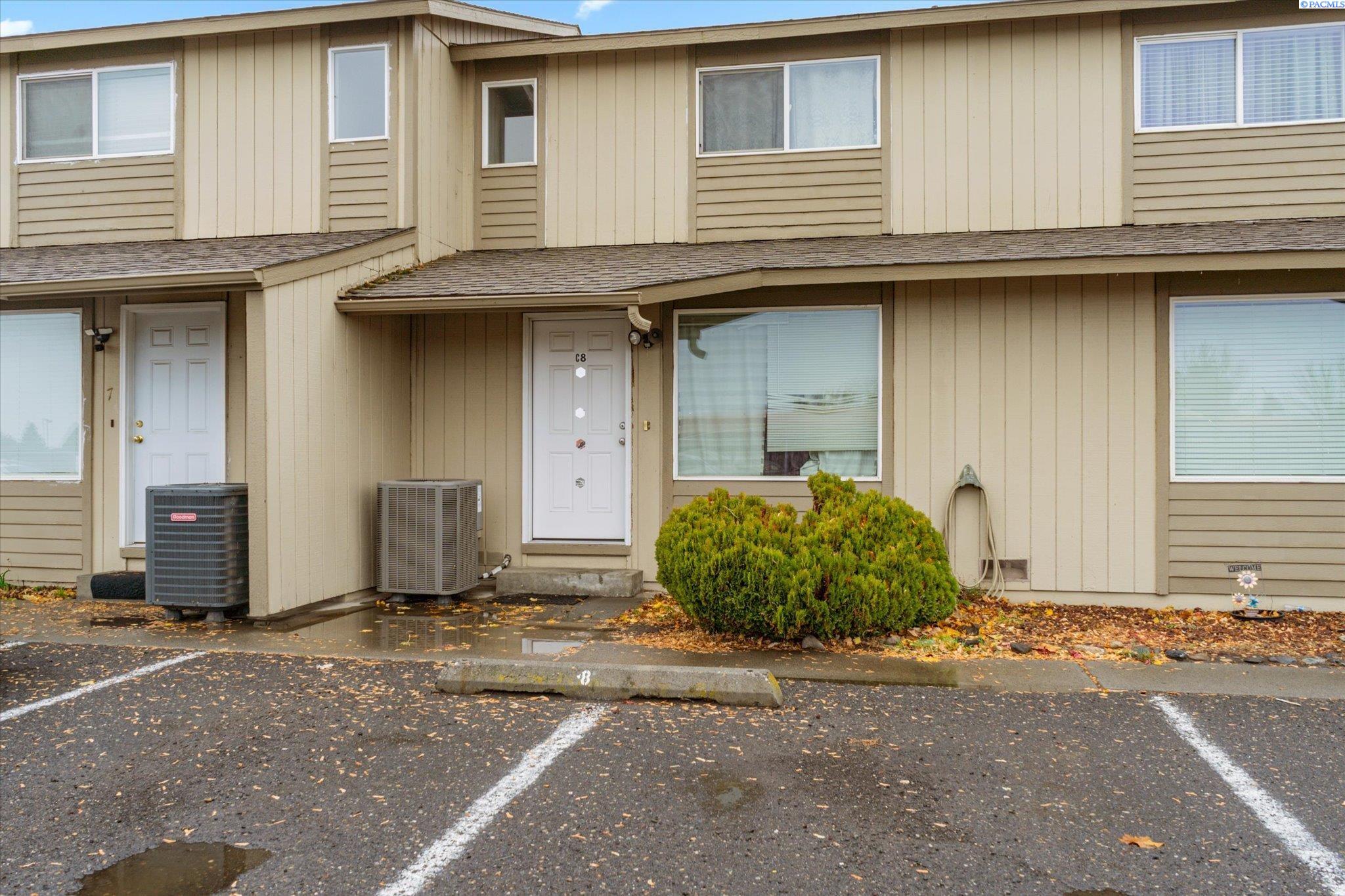 2313 W Sylvester St Unit: C8