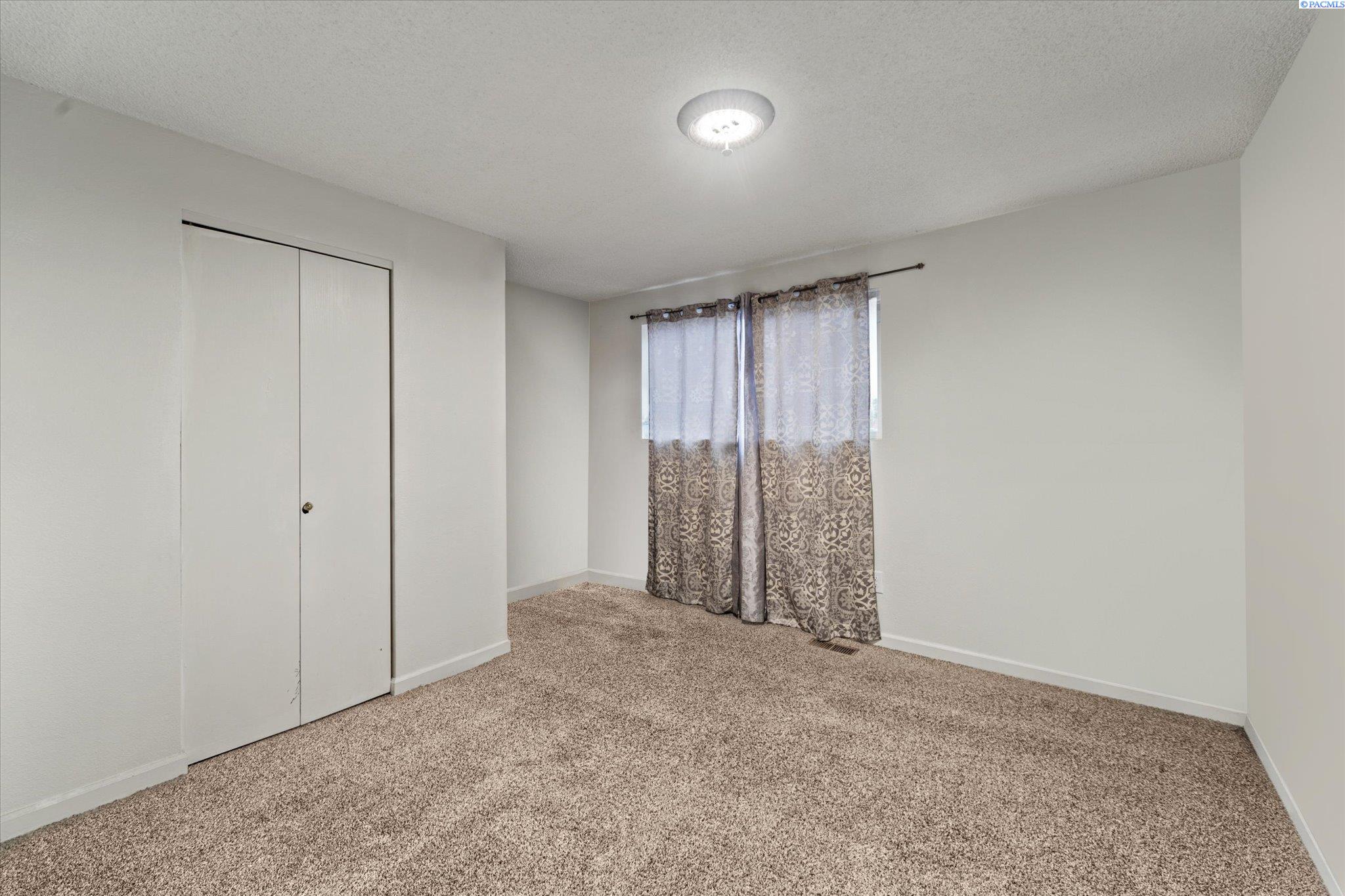 2313 W Sylvester St Unit: C8