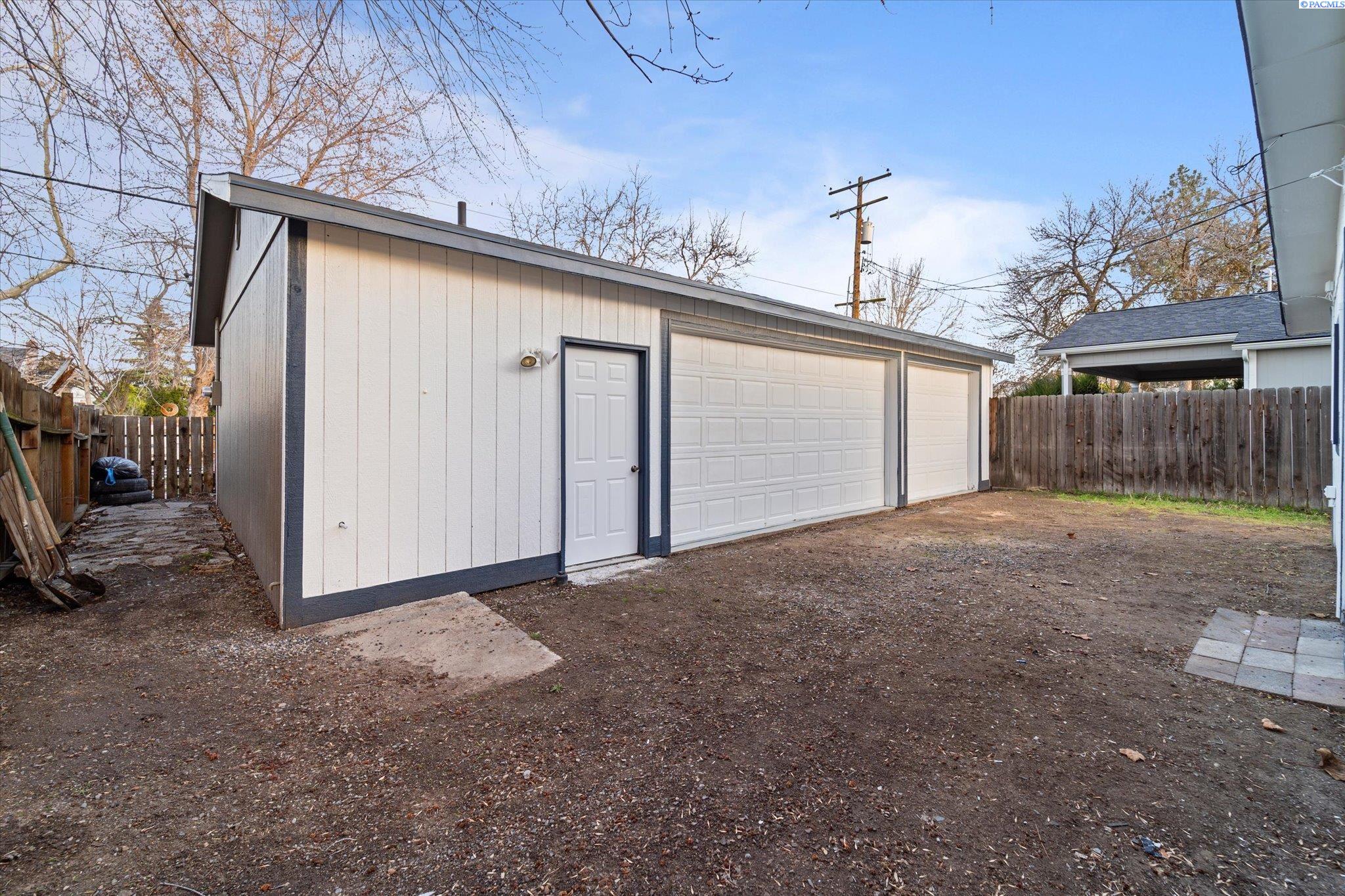 1318 Potter Avenue