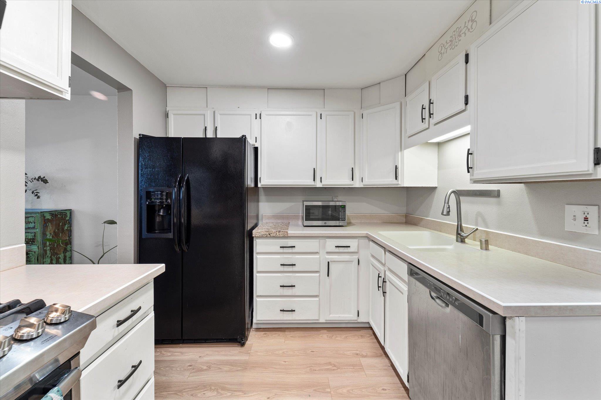 1307 Goethals Drive Unit: B