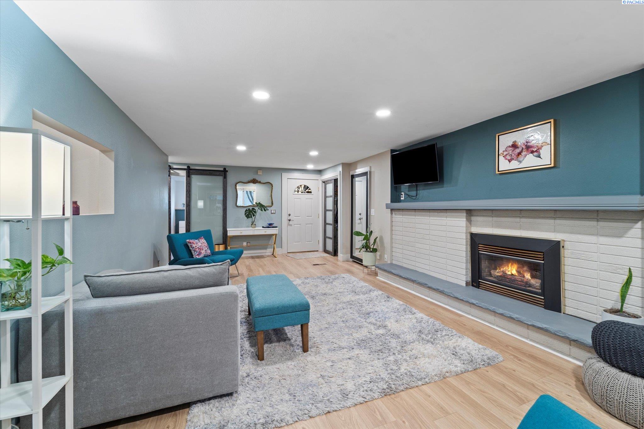 1307 Goethals Drive Unit: B