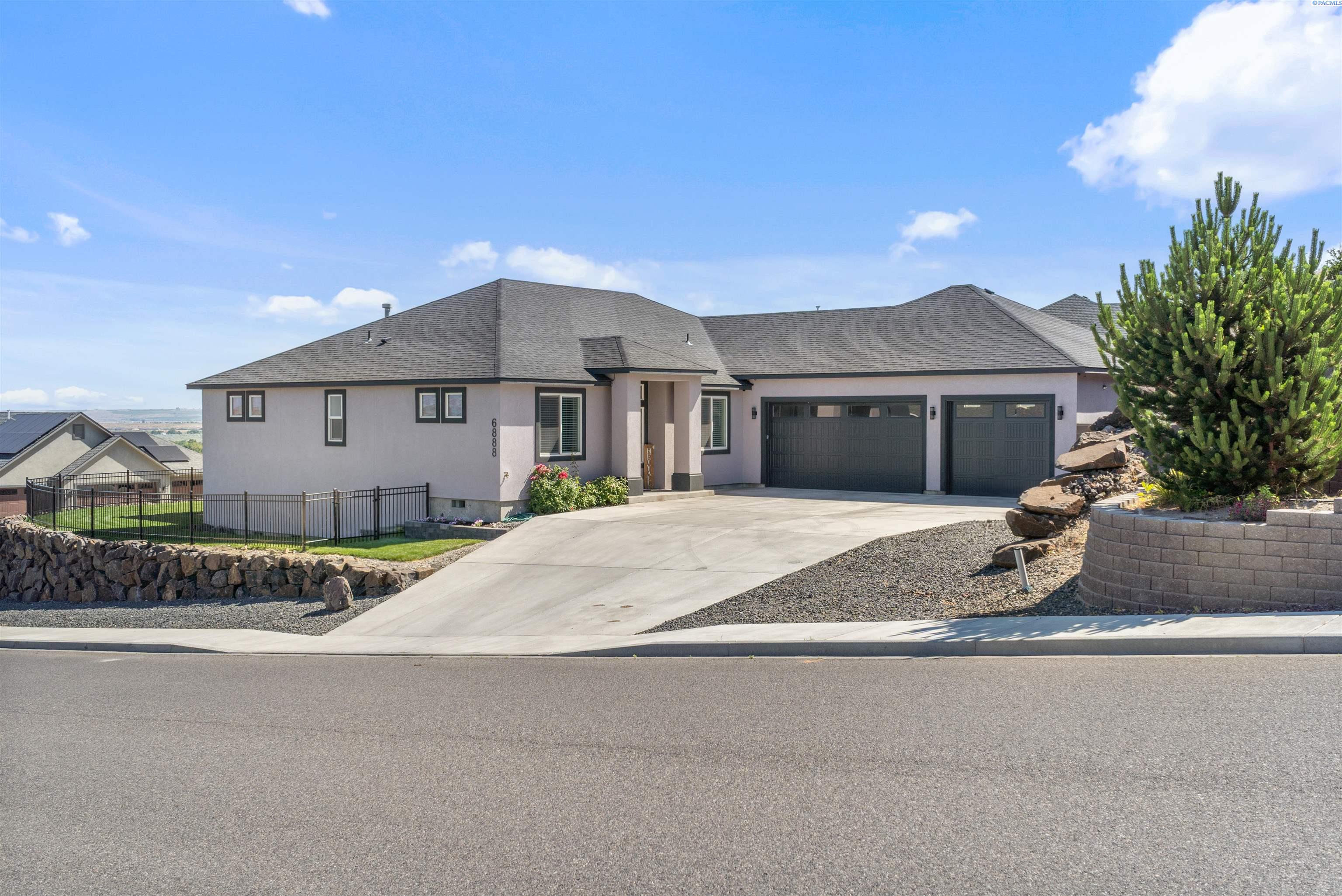 6888 Cyprus Loop