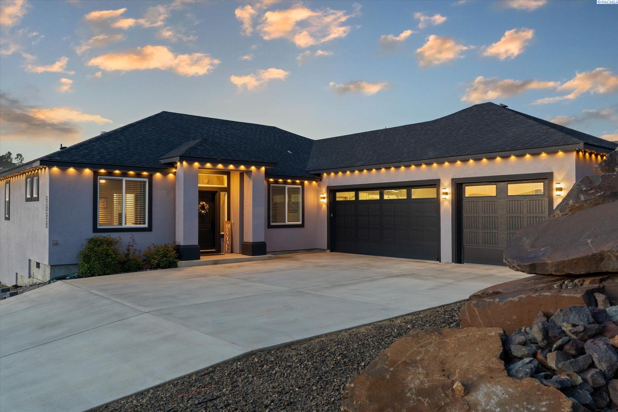 6888 Cyprus Loop
