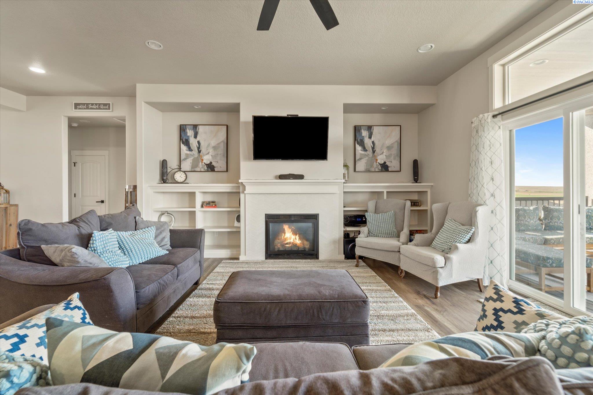6888 Cyprus Loop