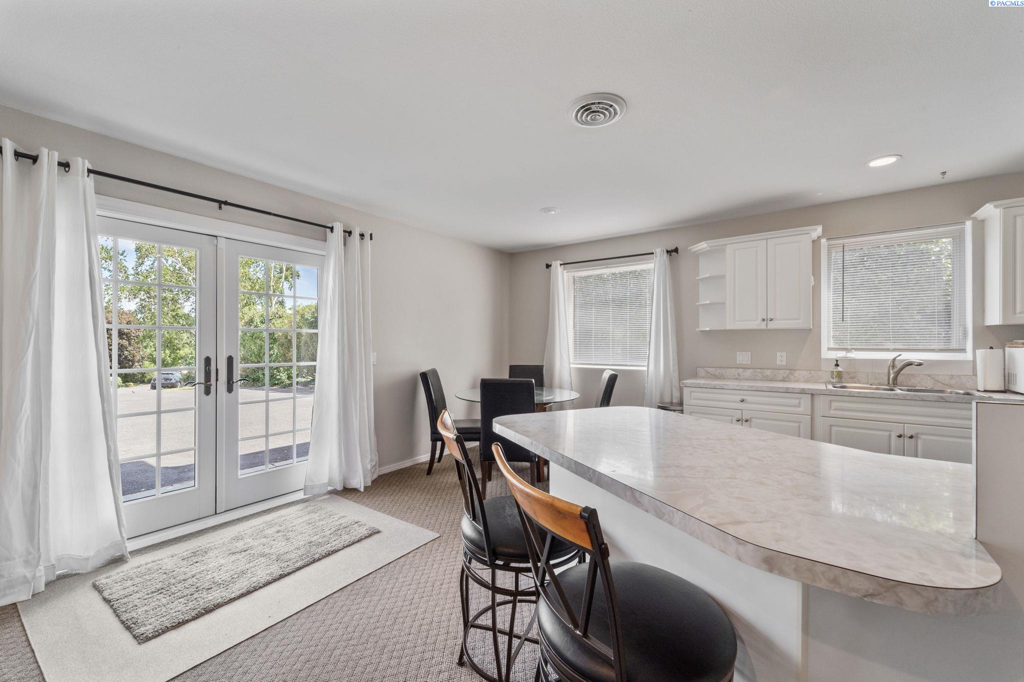4949 Rau Lane