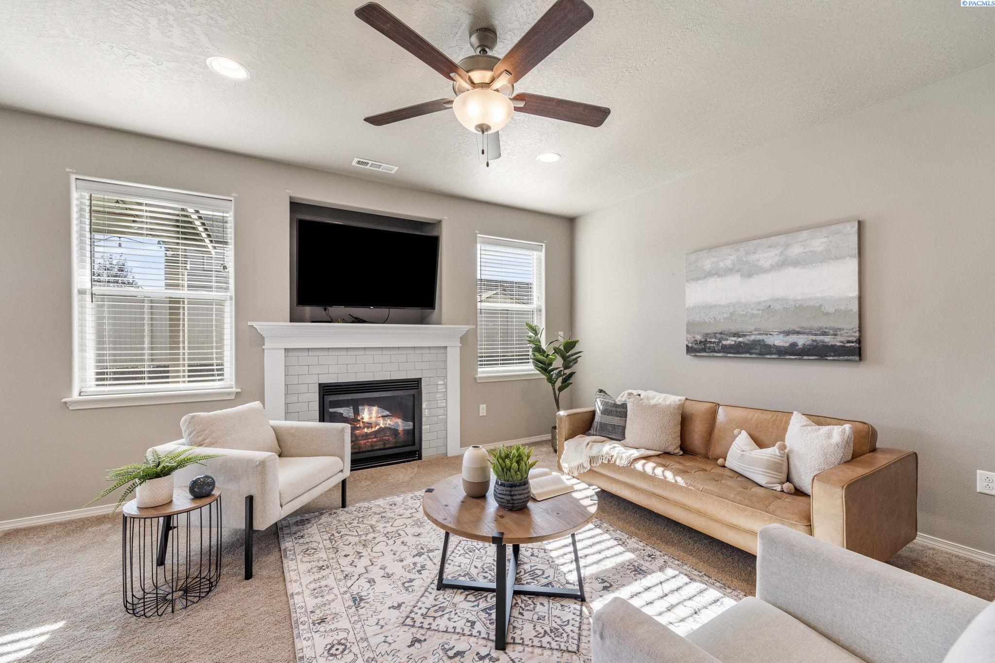 2975 Bellerive Drive