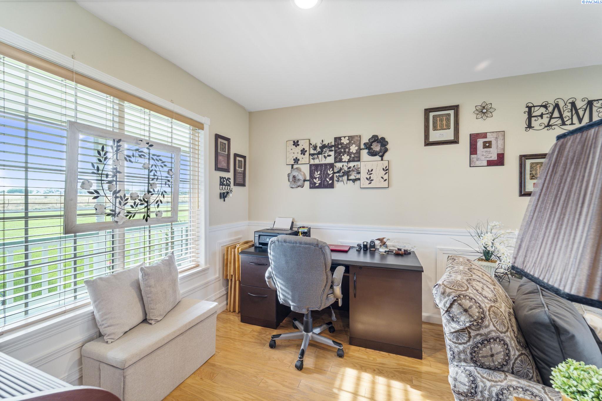 413 N Albro Road