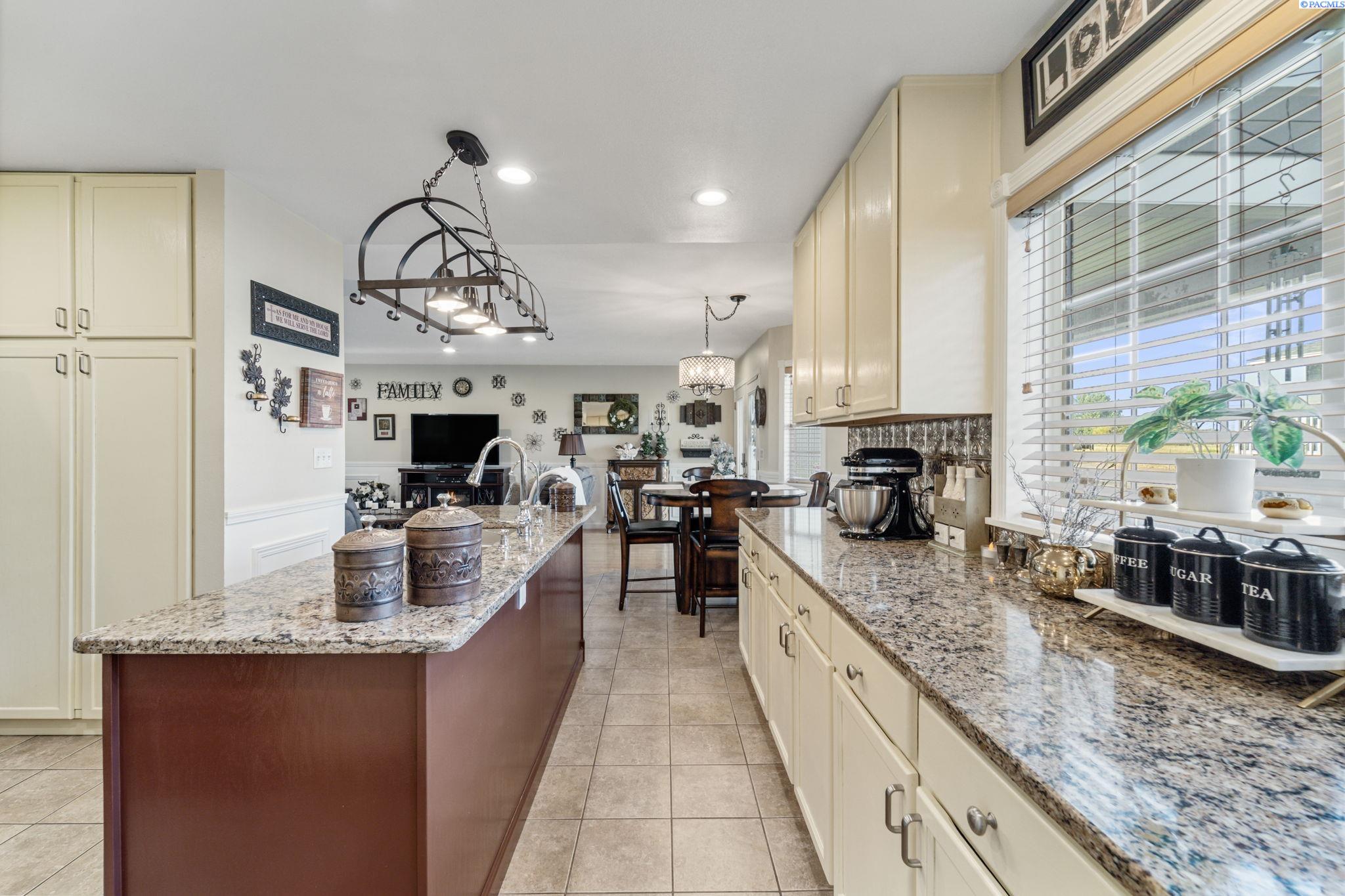413 N Albro Road