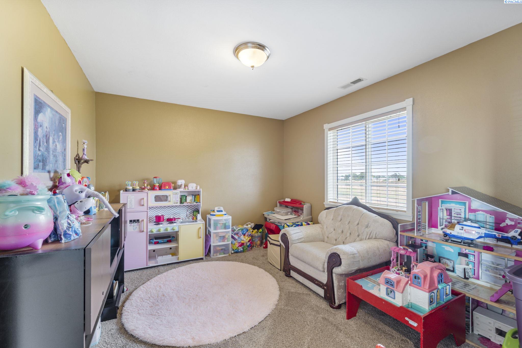 413 N Albro Road