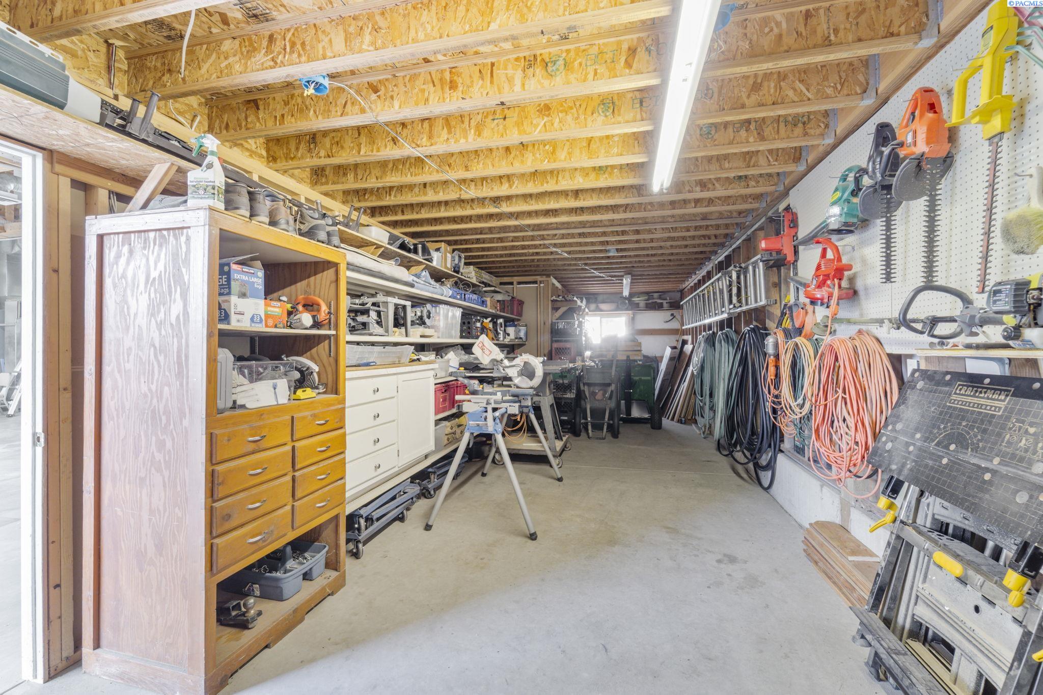 413 N Albro Road