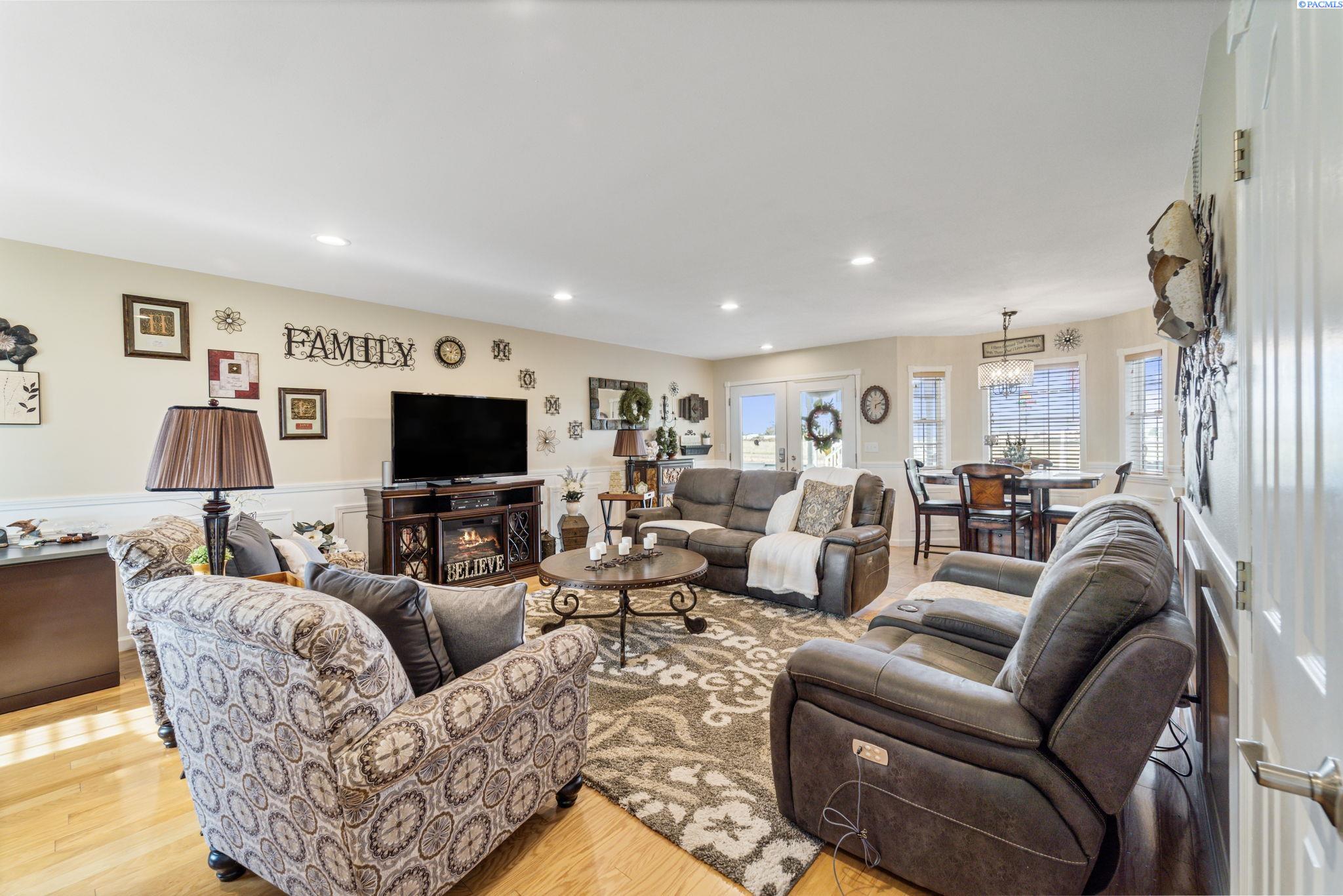 413 N Albro Road