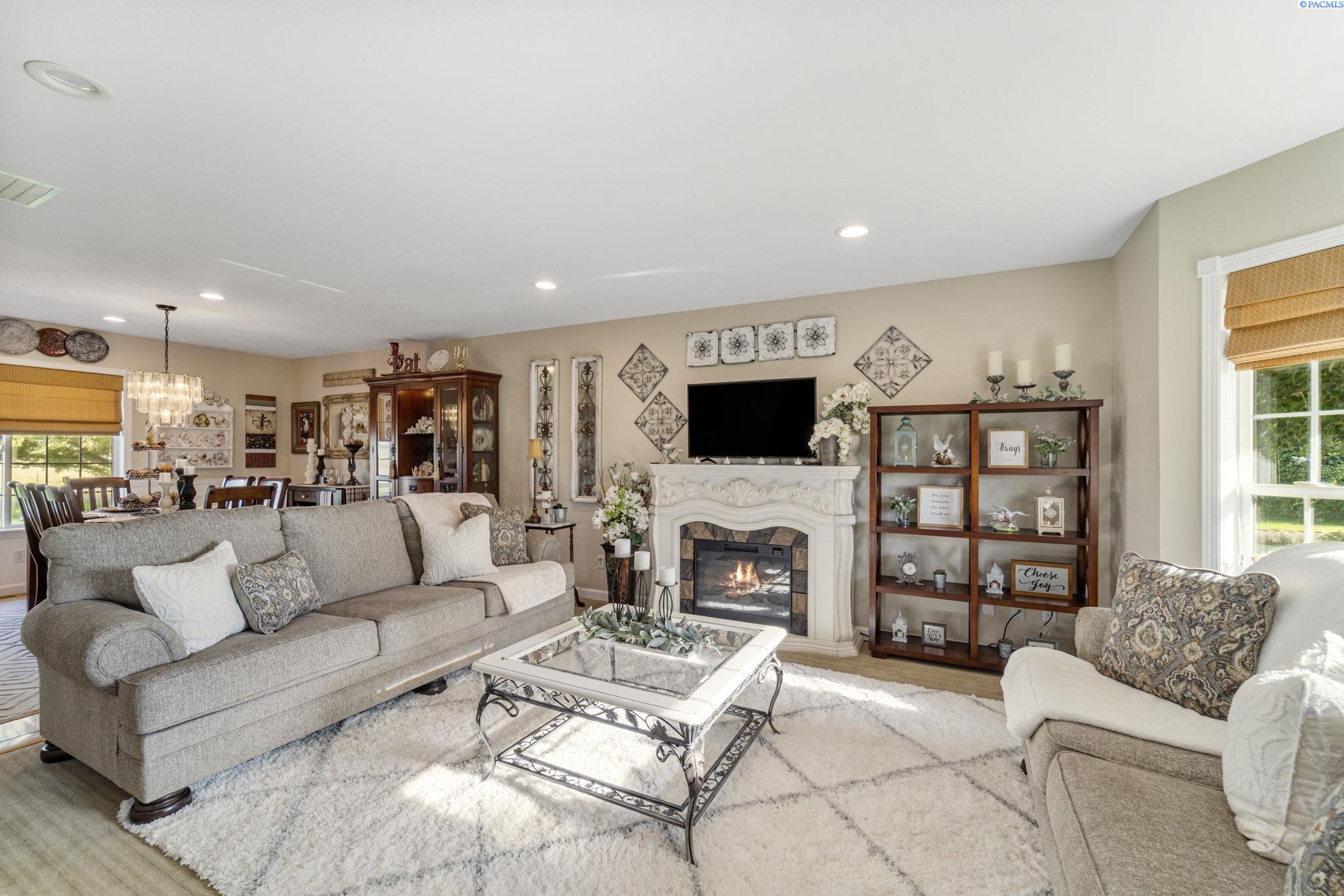 413 N Albro Road
