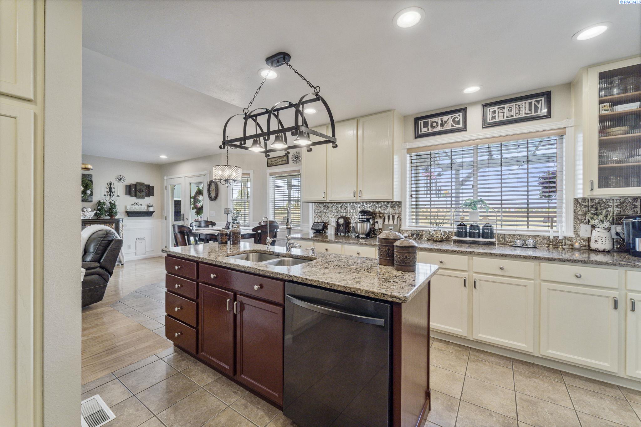 413 N Albro Road