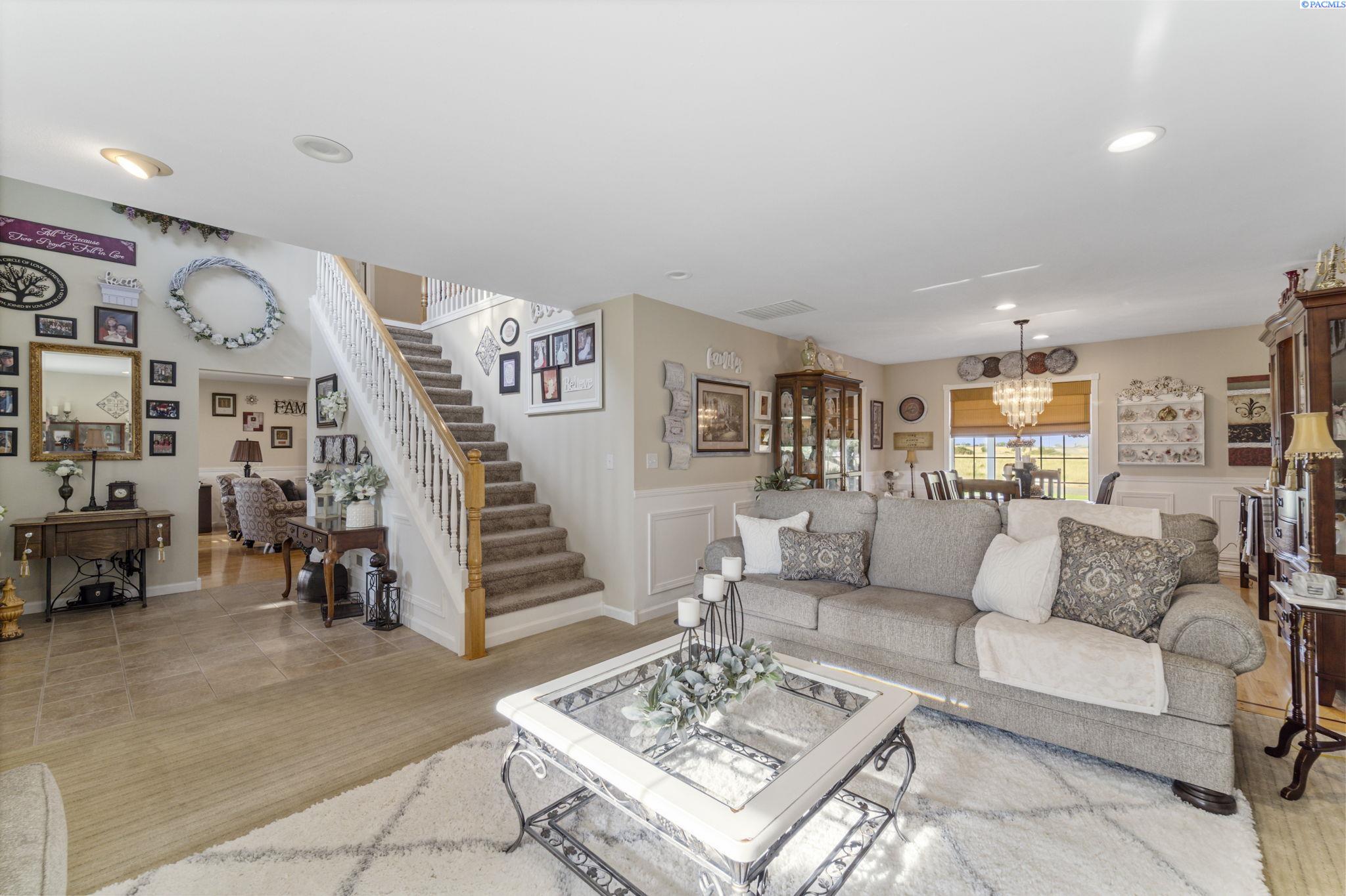 413 N Albro Road